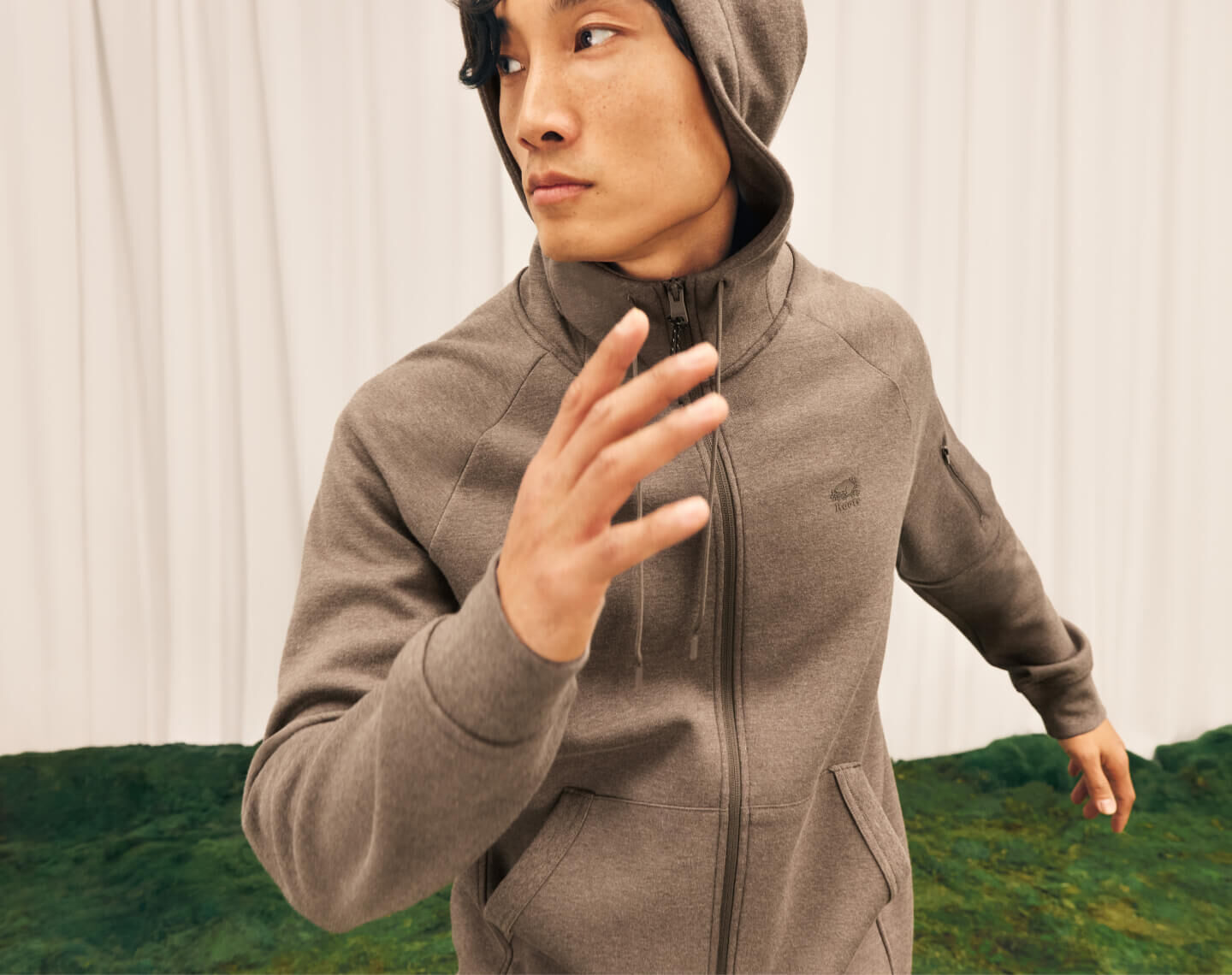 Men's Casual Clothing & Accessories | Roots
