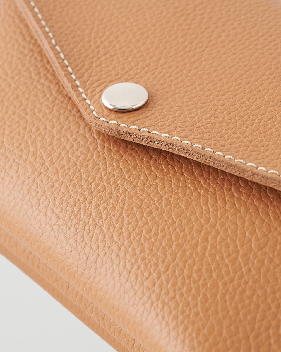 Accordion Crossbody Cervino
