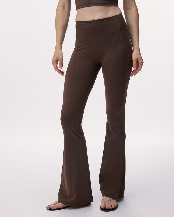 Active Knit Flare Legging