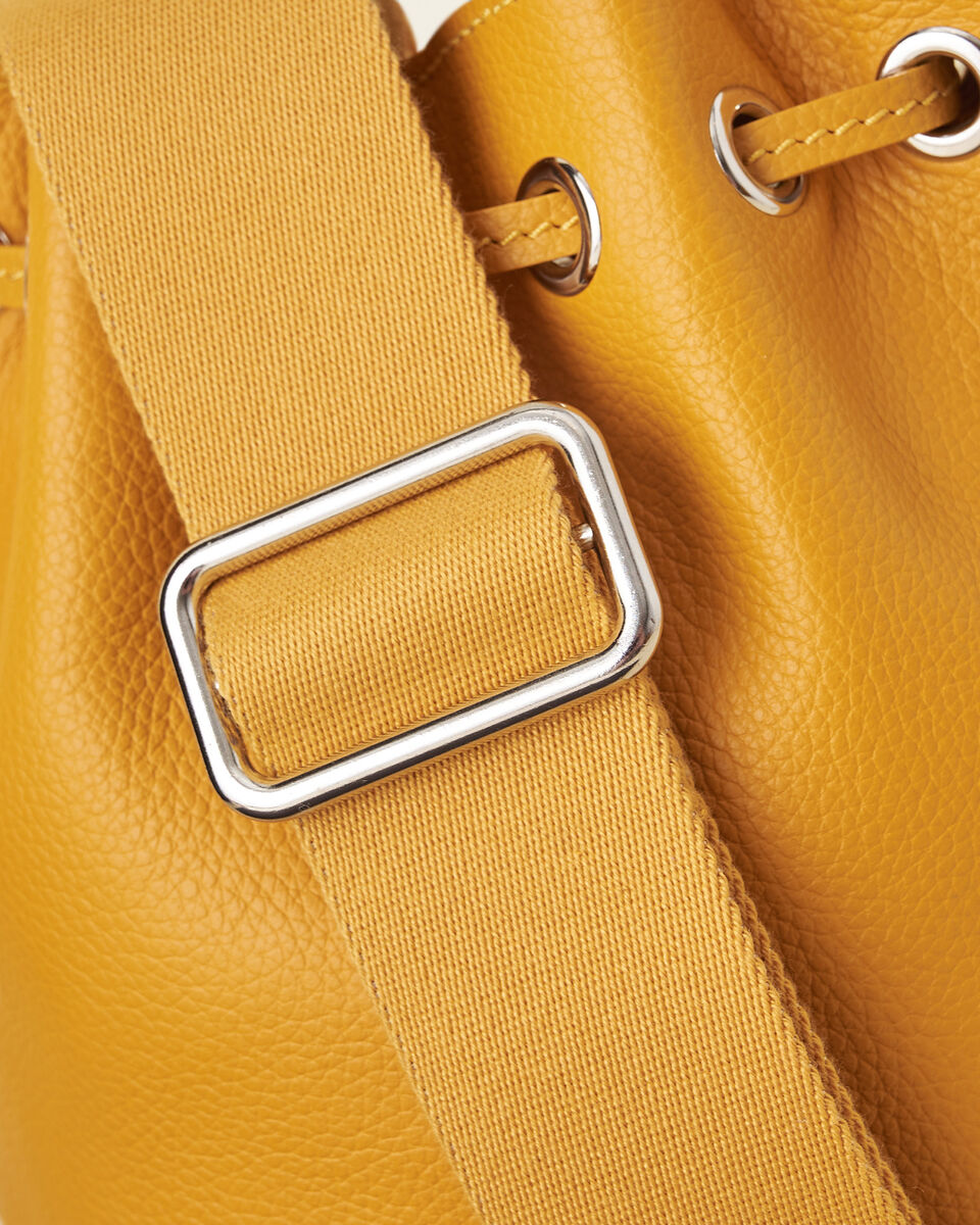 Mini sac seau en cuir Cervino