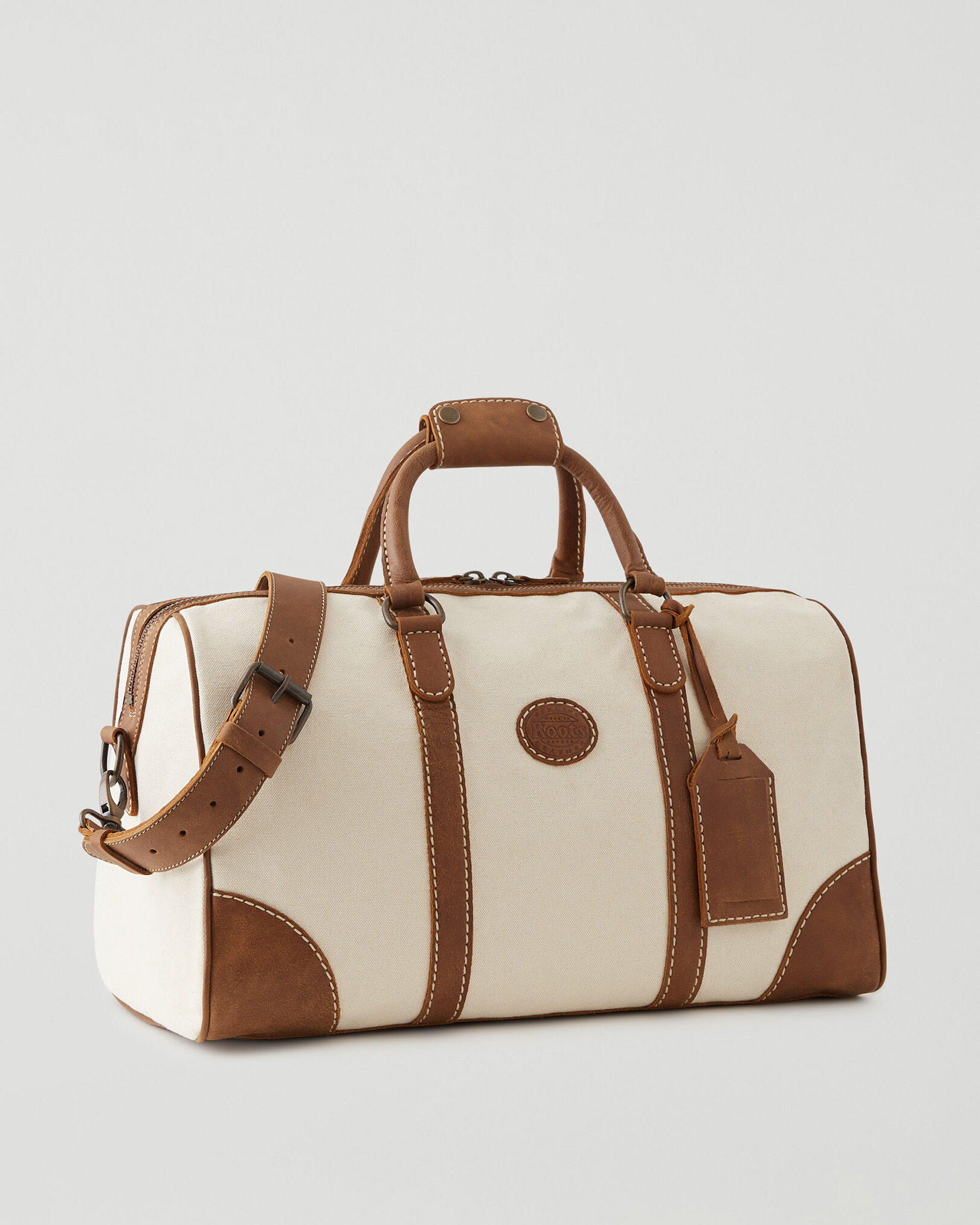 Roots duffle bag with online wheels