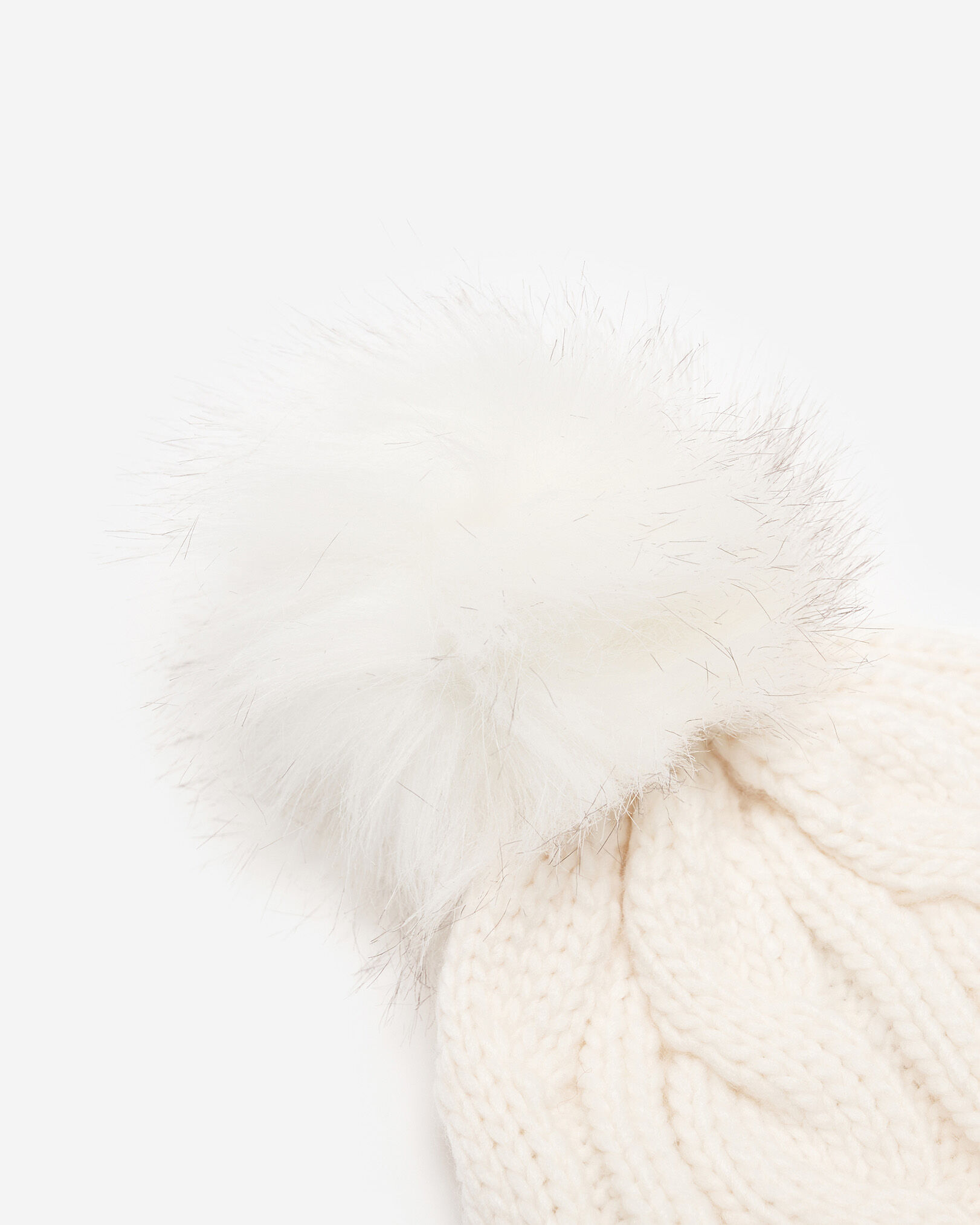 Olivia Cable Toque
