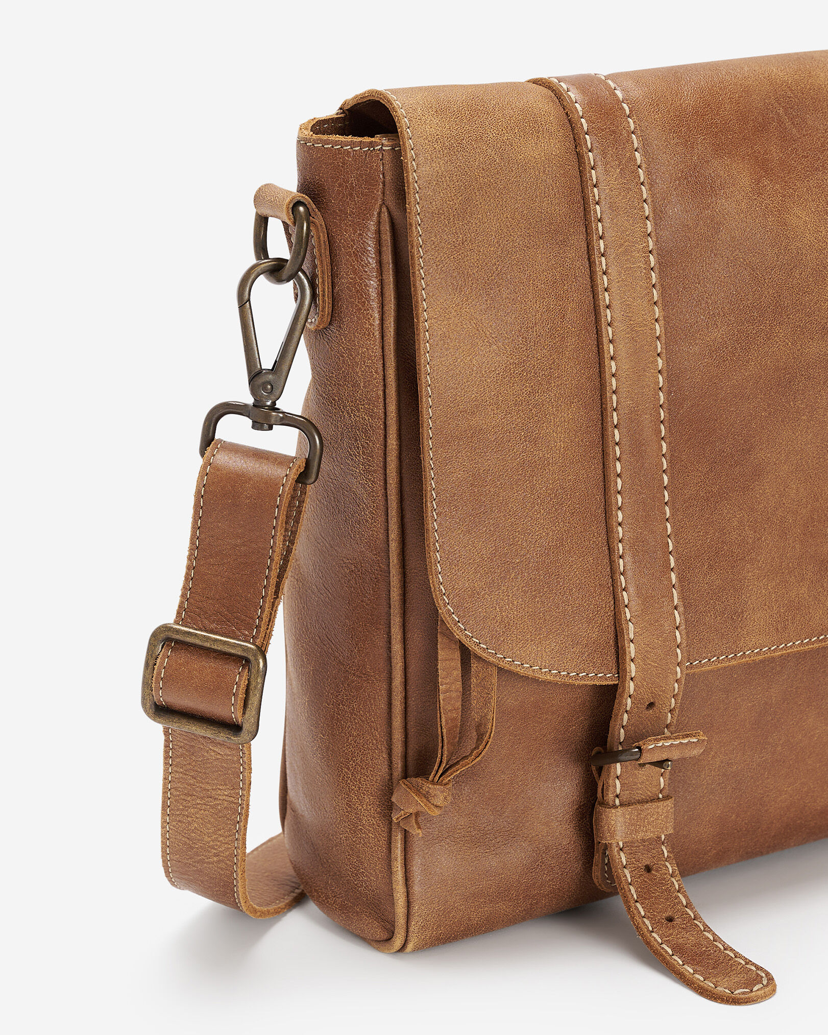 Satchel canada best sale
