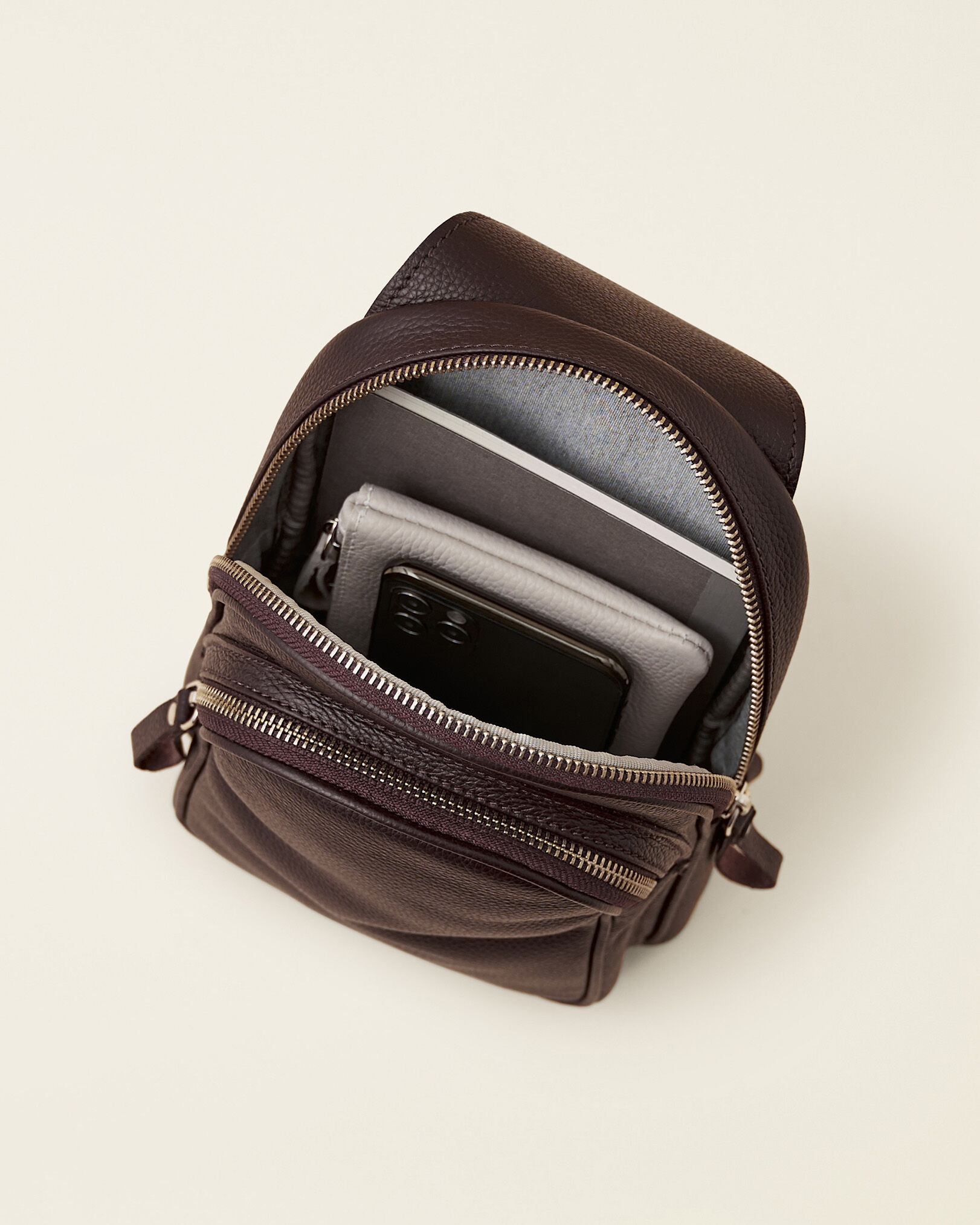 Roots sling bag online