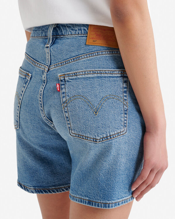Levi's 501&reg; Mid Thigh Womens Short 6 Inch