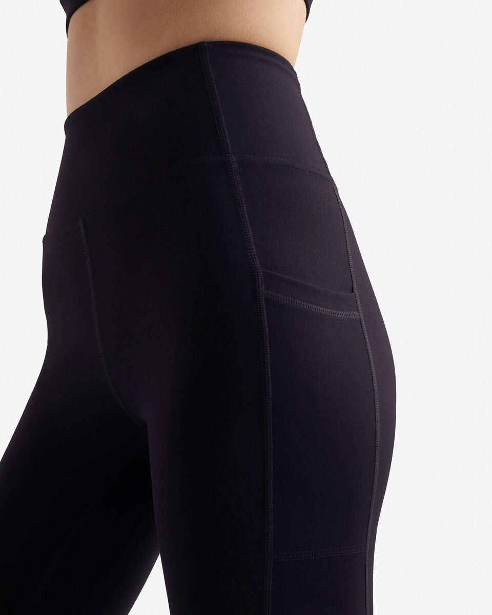 Restore Capri Pocket Legging