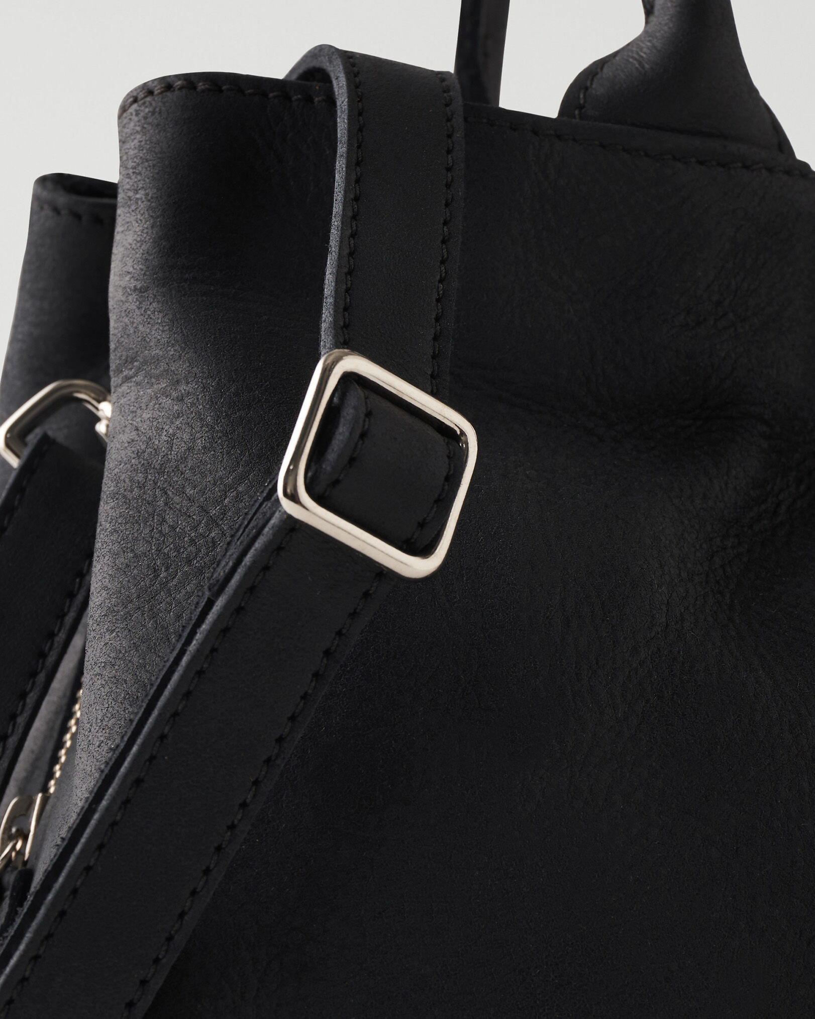 Roots mont royal bag outlet
