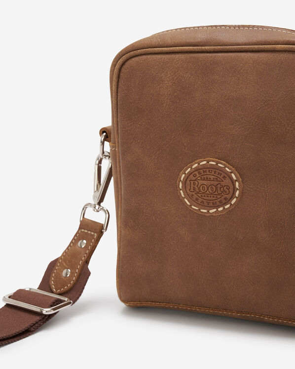 Sac &agrave; bandouli&egrave;re essentiel en cuir Tribe