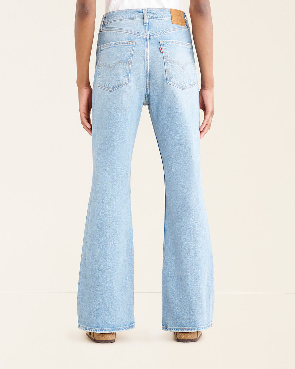 Roots Levi’s 70S High Flare Jeans. 4