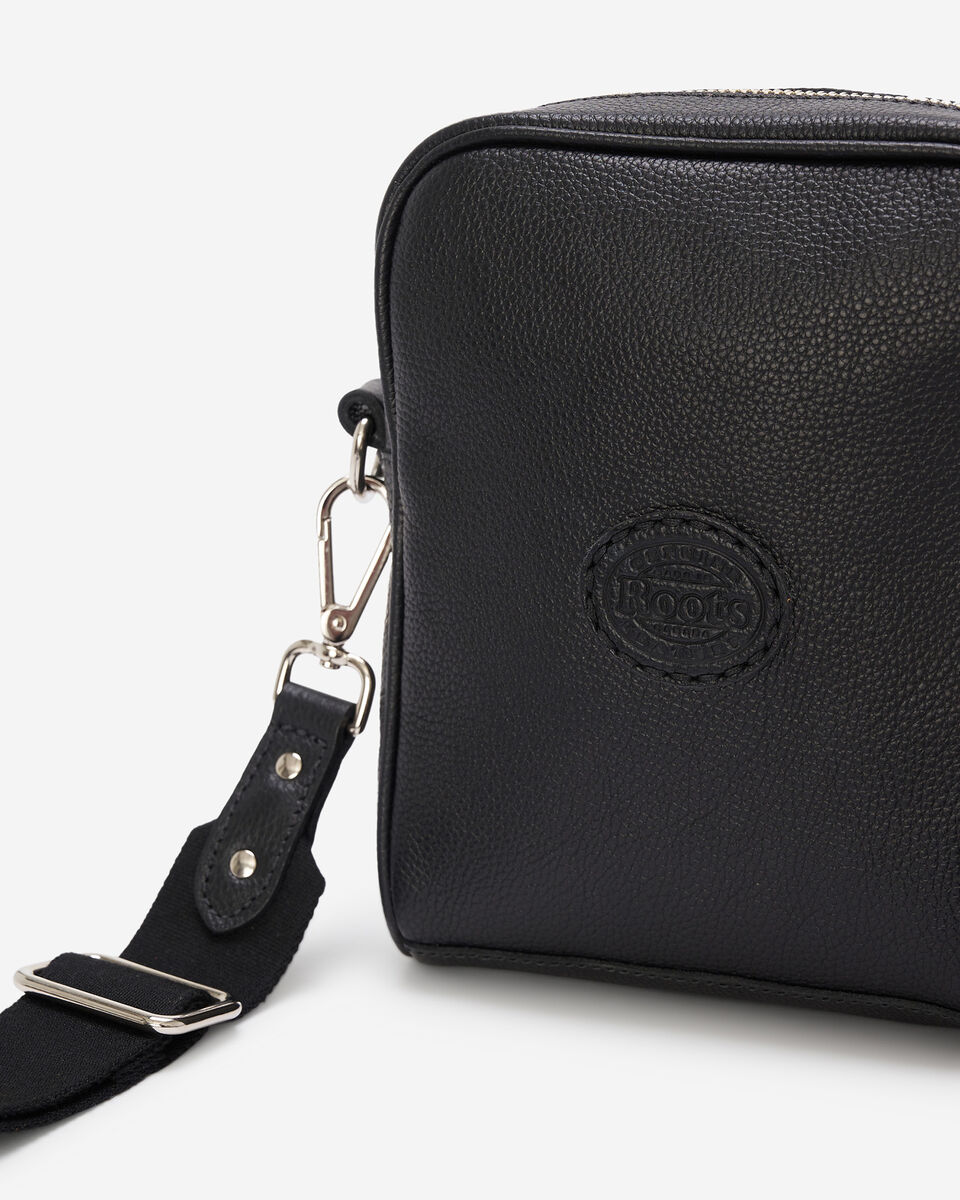 Essential Crossbody Cervino