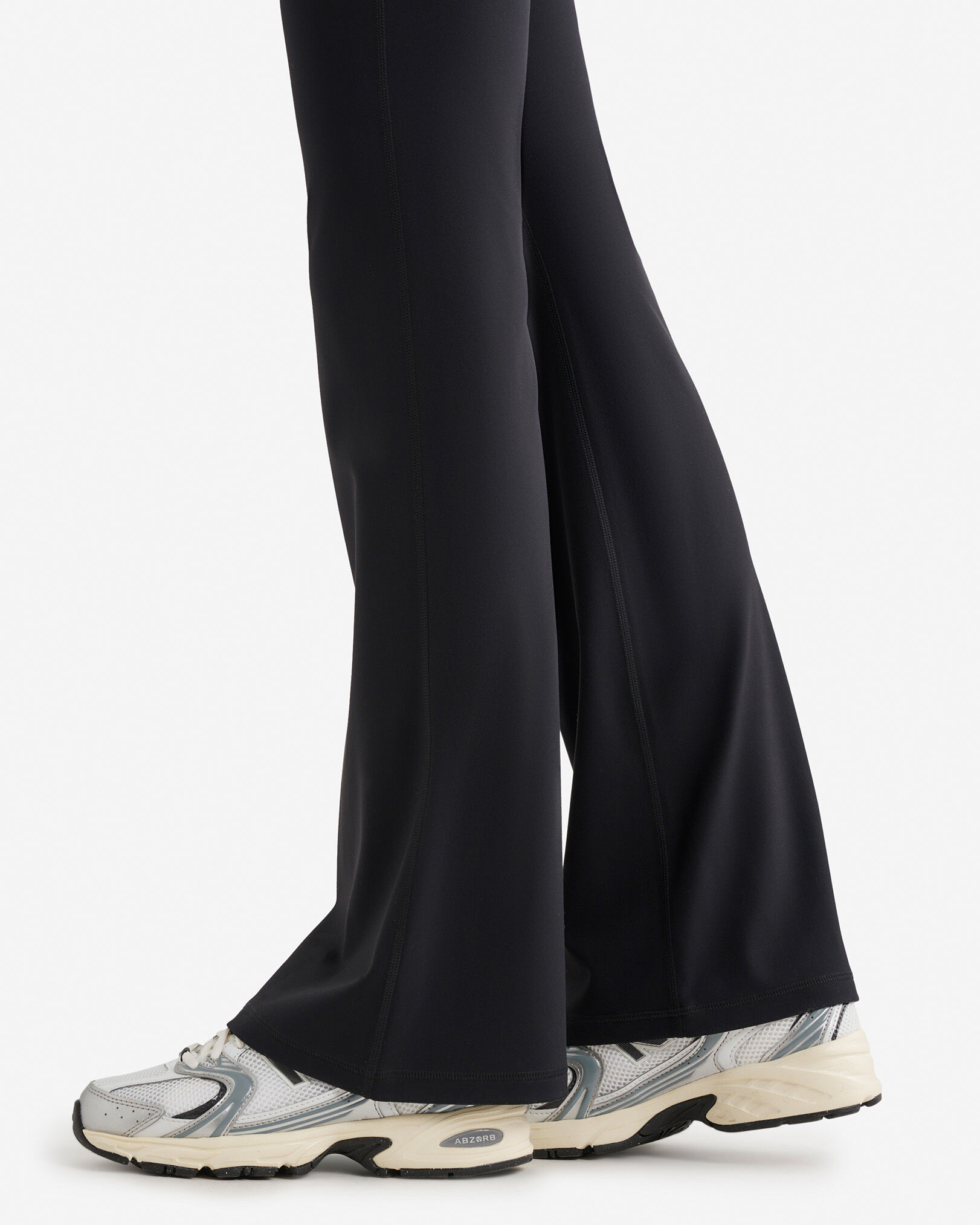 Restore Stretch Flare Legging