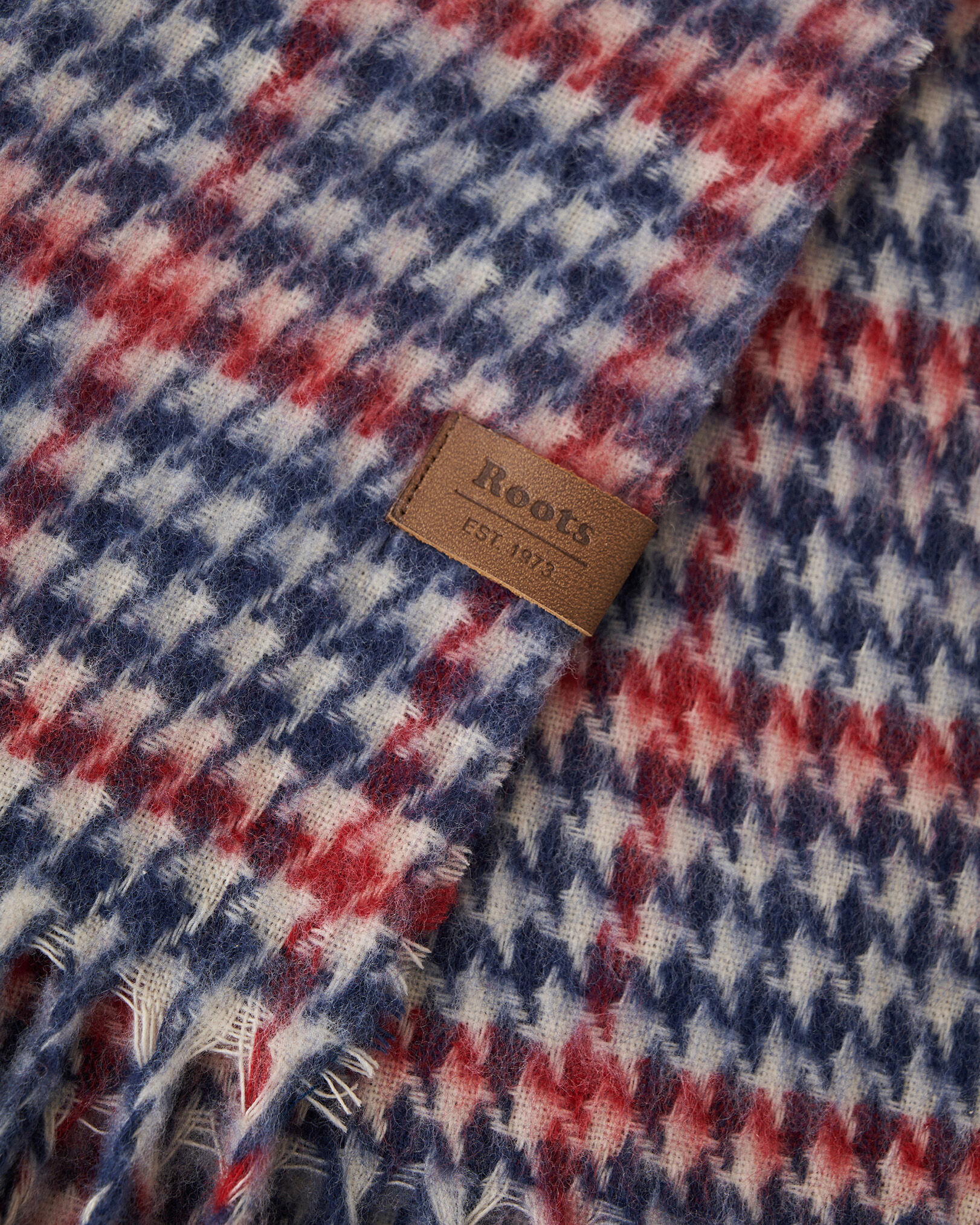 Roots shop blanket scarf