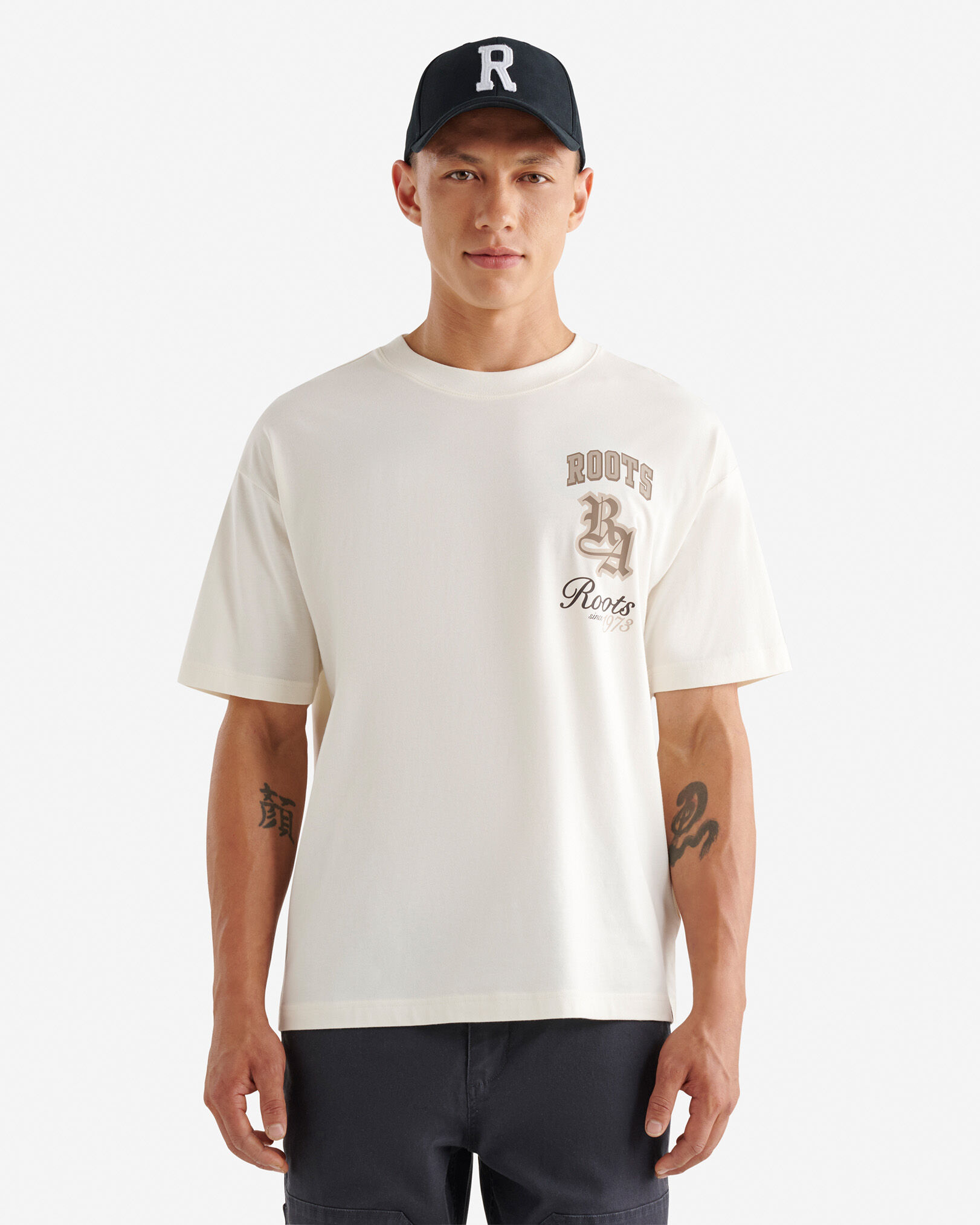 ルーツ カナダTシャツ 白 Sサイズ カナダ旅行で手に入れた、RootsのTシャツが私好みだった : うさ
