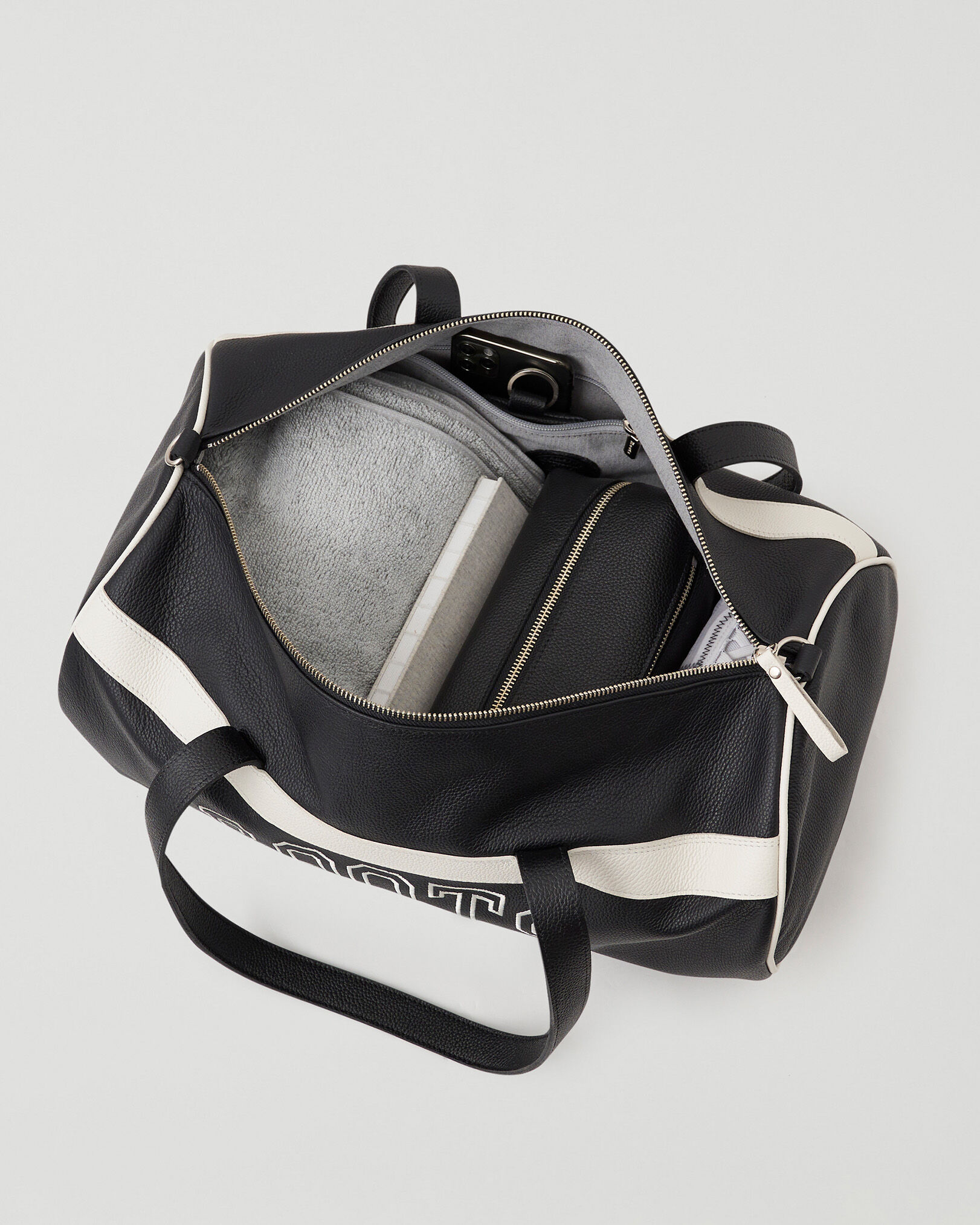 Country road barrel store bag