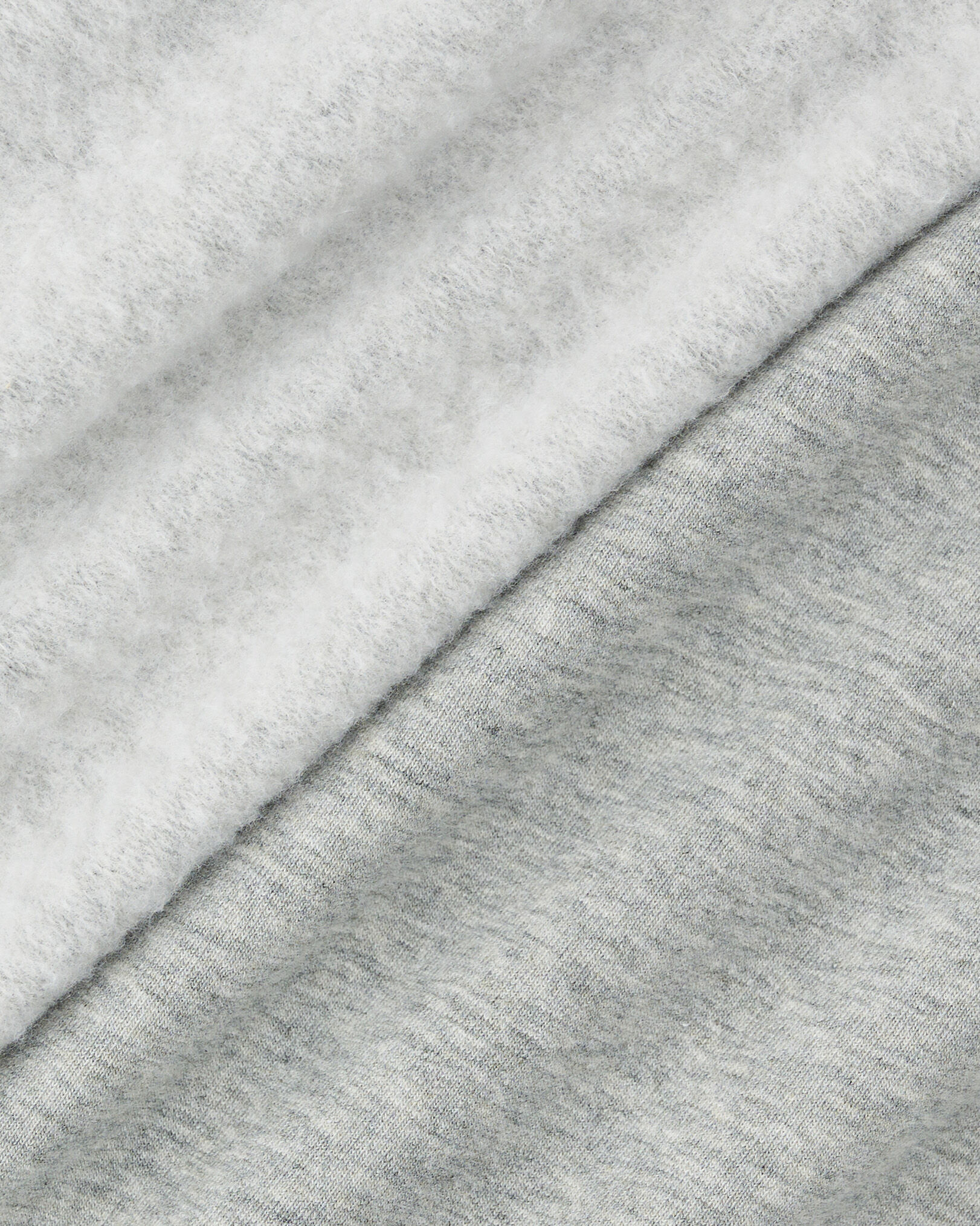 Chandail cintré à col rond en molleton douillet pour toutes-petites