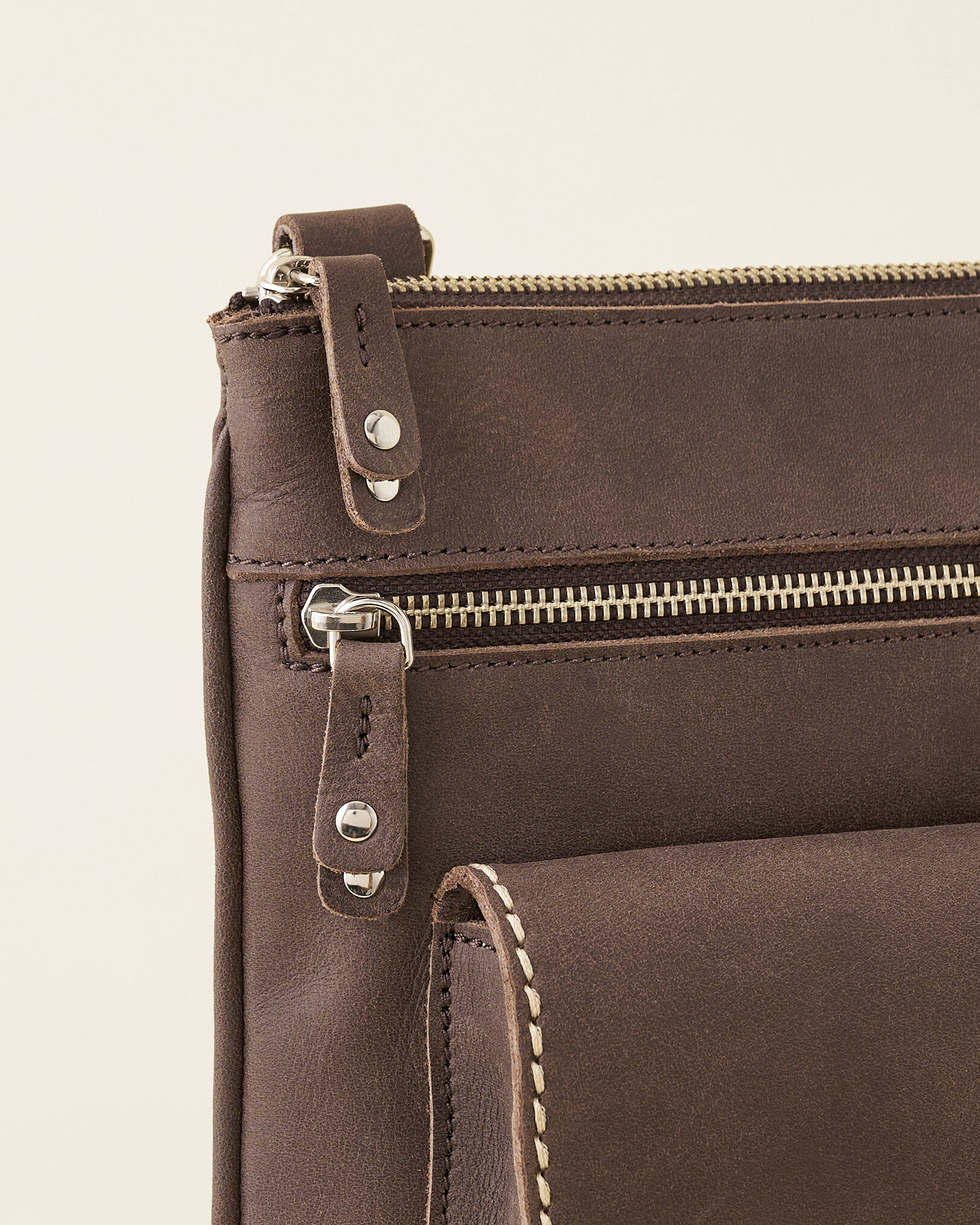 Riverside Saddle Tribe Handbags Roots