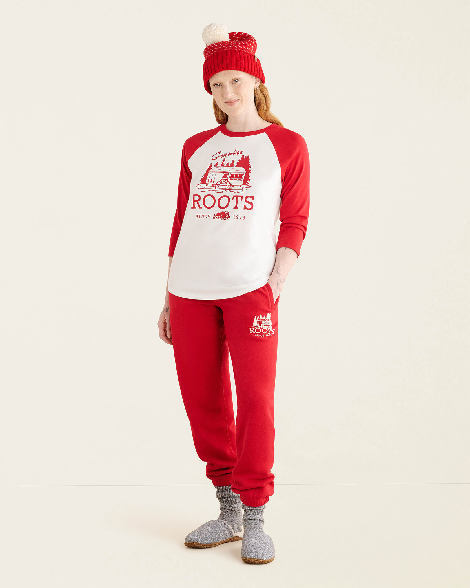 Red roots sweatpants online