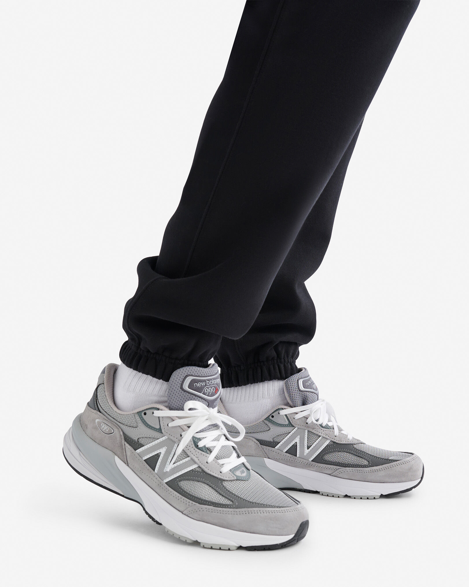 Light pink new balance 990 discount