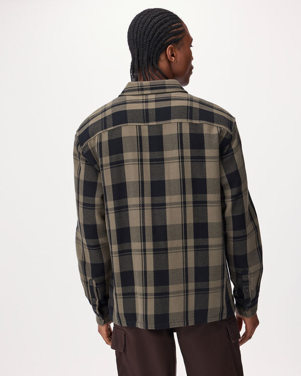 Chemise d&eacute;contract&eacute;e en serg&eacute; Cypress