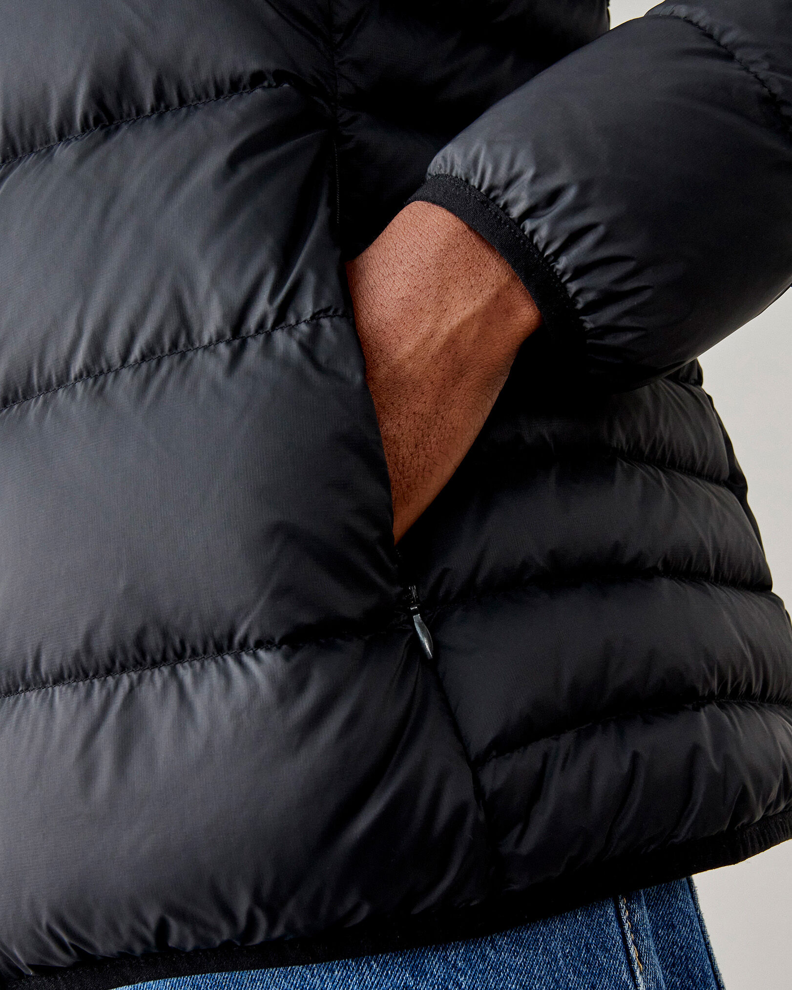 Roots packable down jacket shop