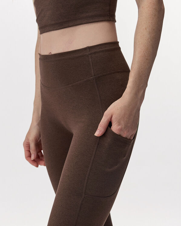 Legging sport &eacute;vas&eacute; en tricot