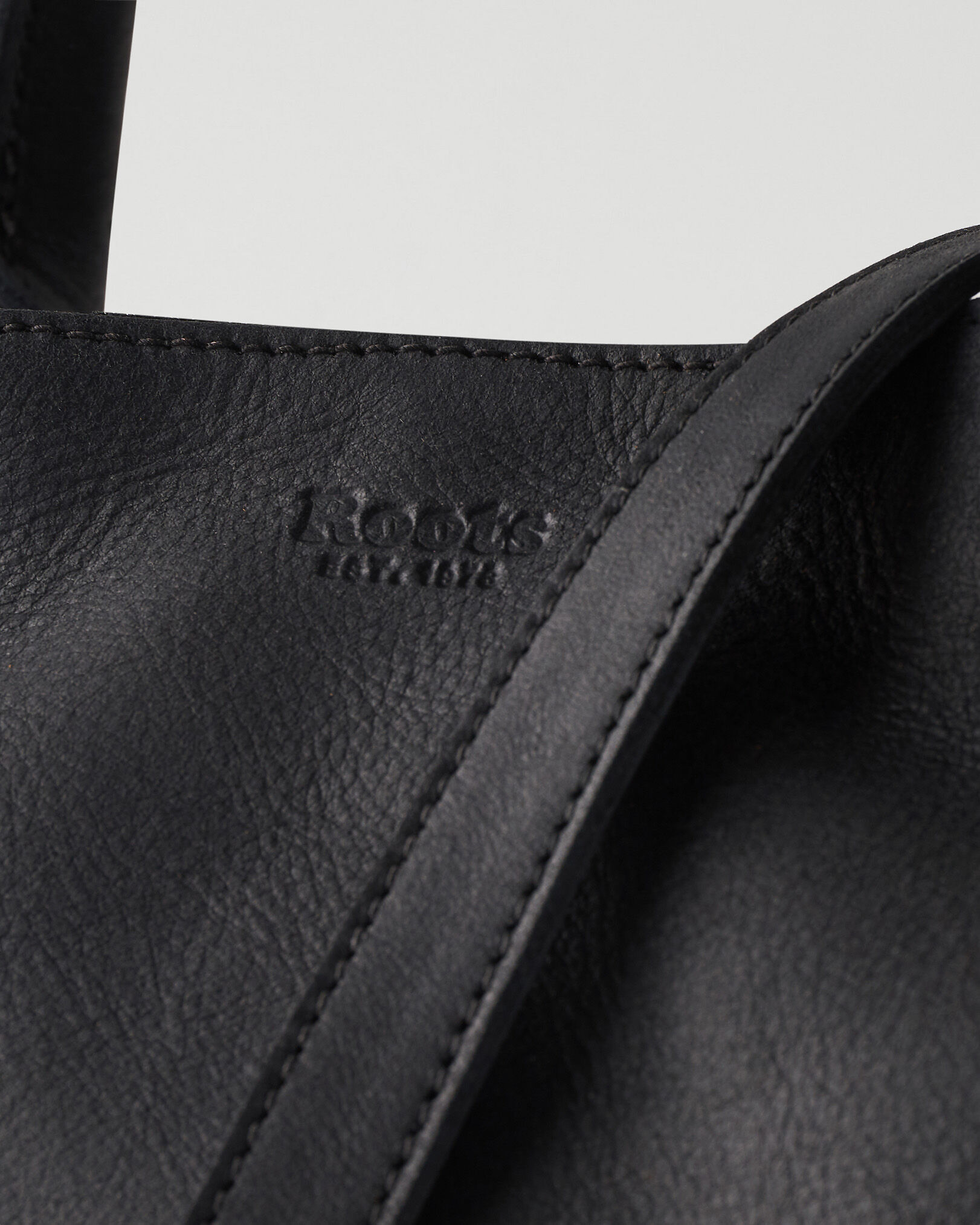 Mont Royal Bag Tribe Handbags Roots
