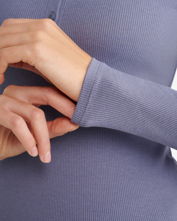 Chandail henley ajust&eacute; &agrave; manches longues en tissu c&ocirc;tel&eacute; Roam