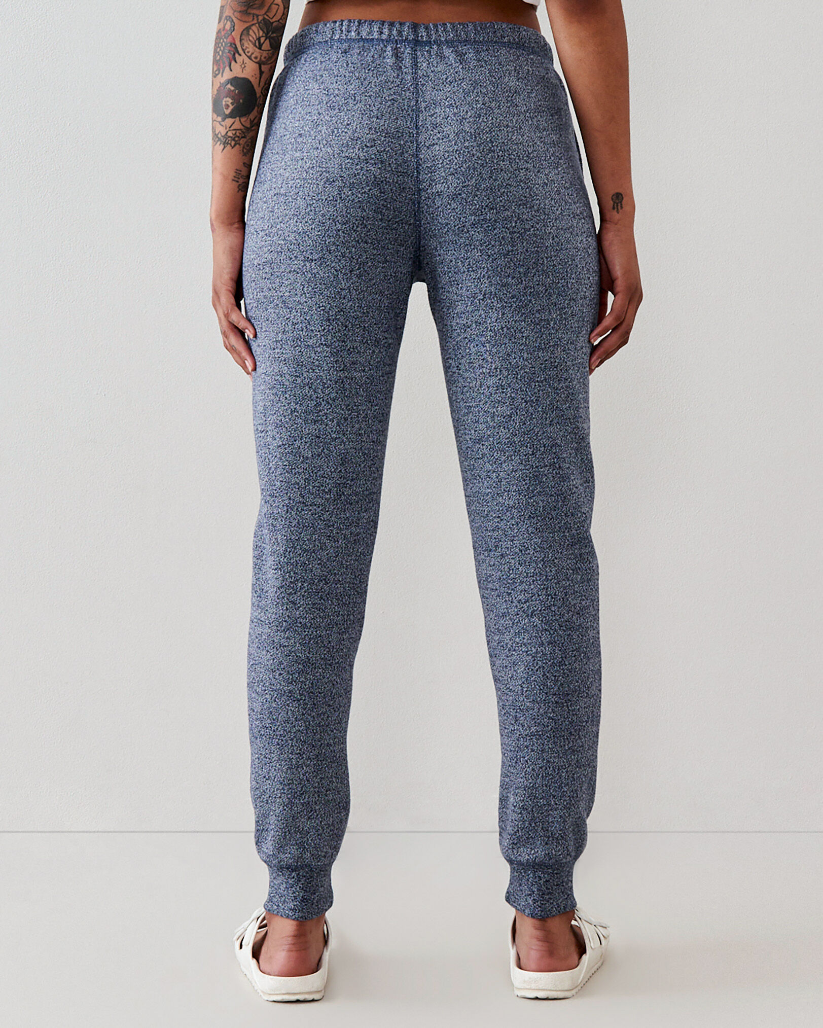 Pantalon shop court synonyme