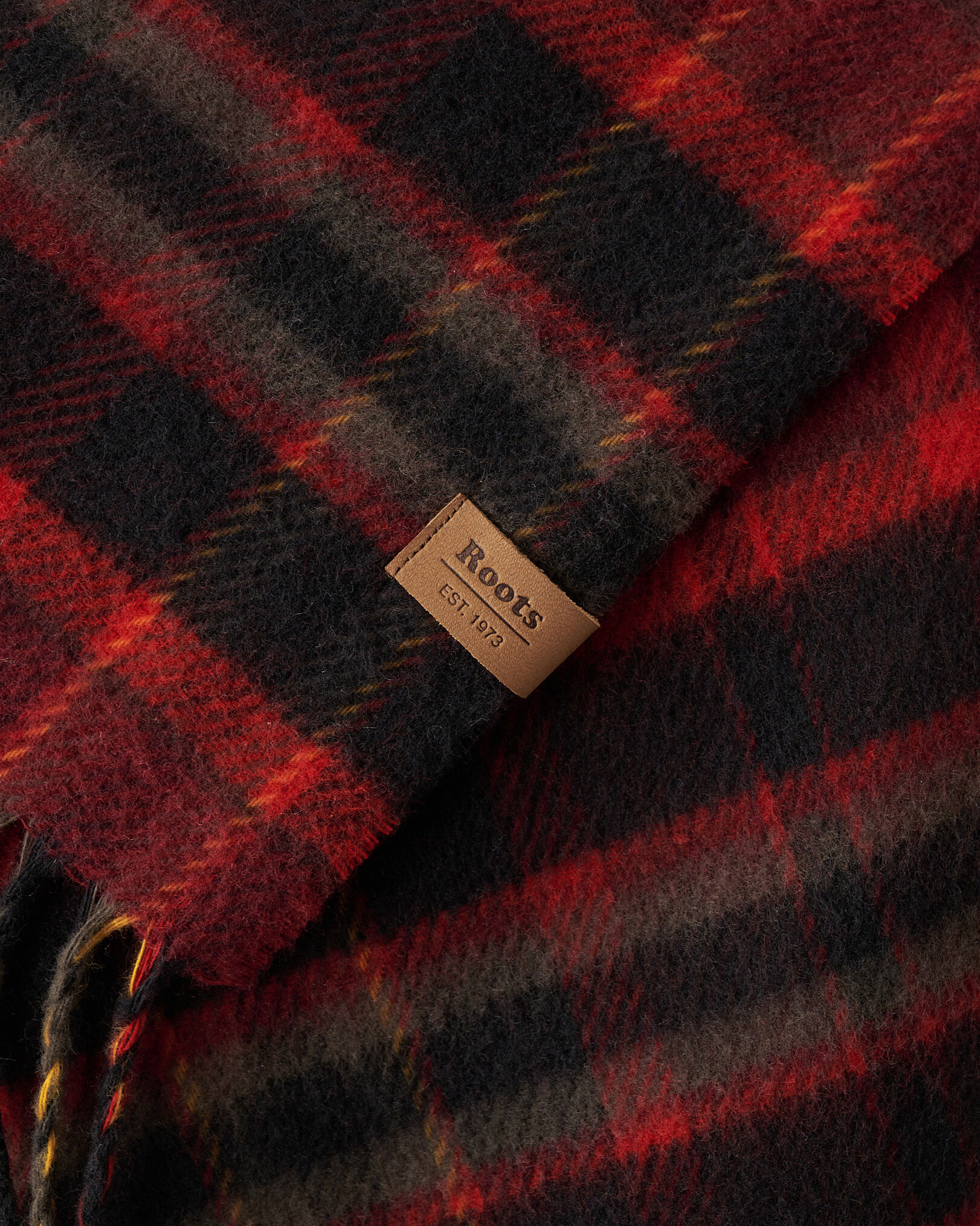 Roots shop blanket scarf