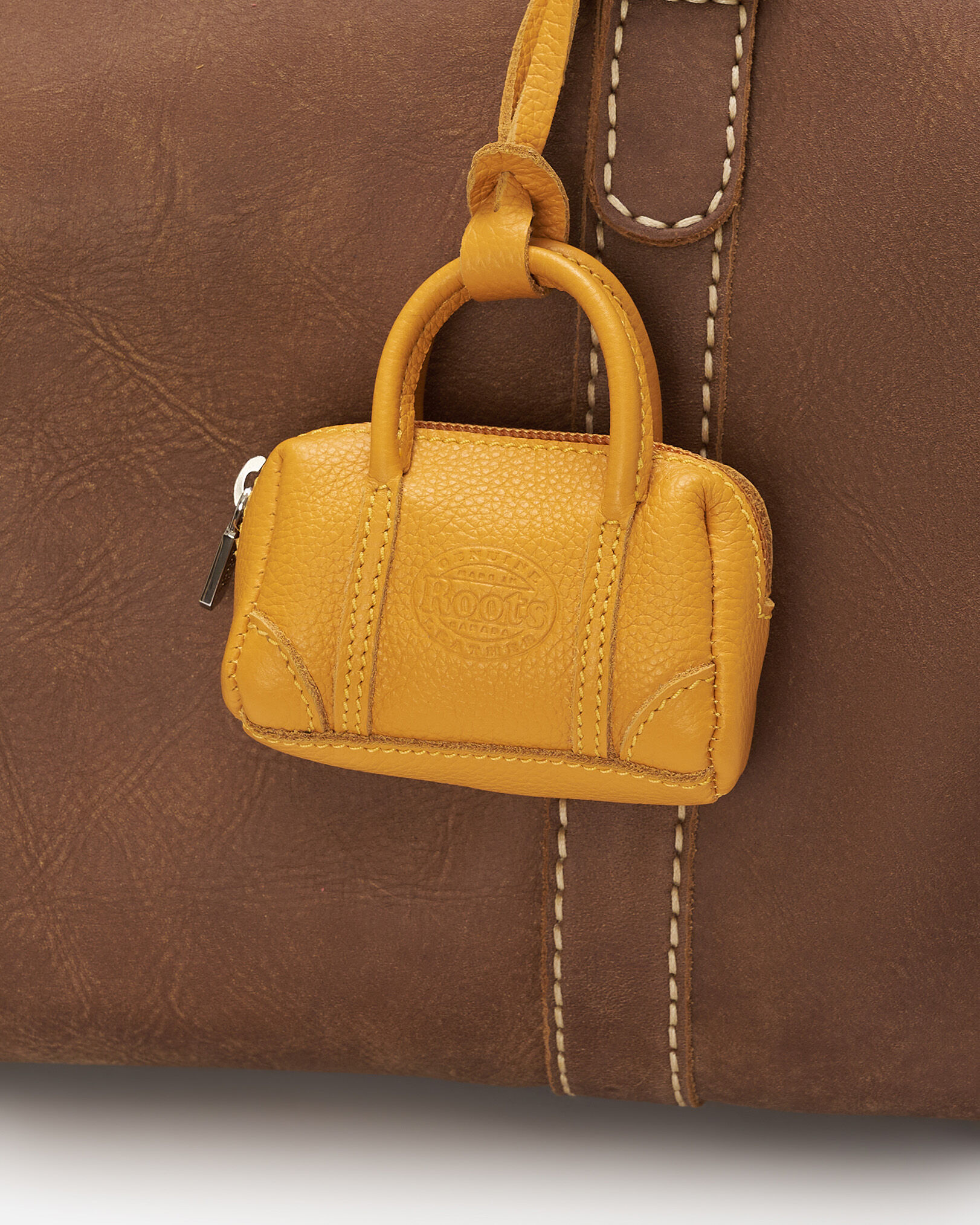 Breloque Sac Banff en cuir suprarecyclé Cervino