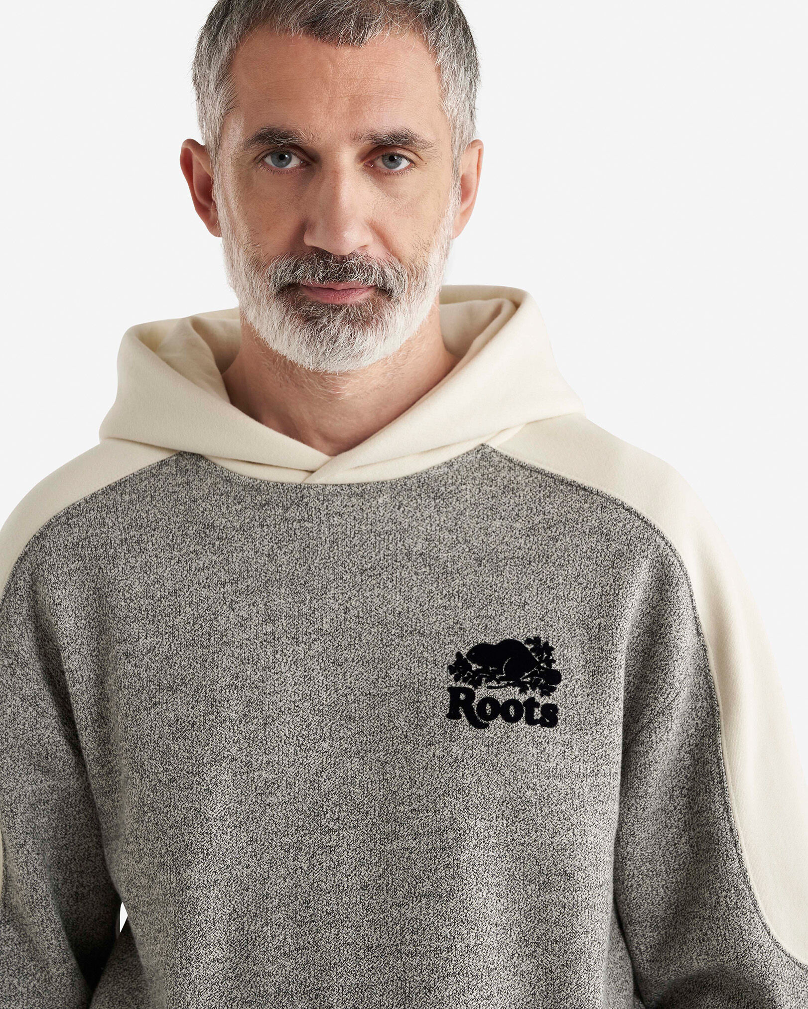 Chandail à capuchon Cabane