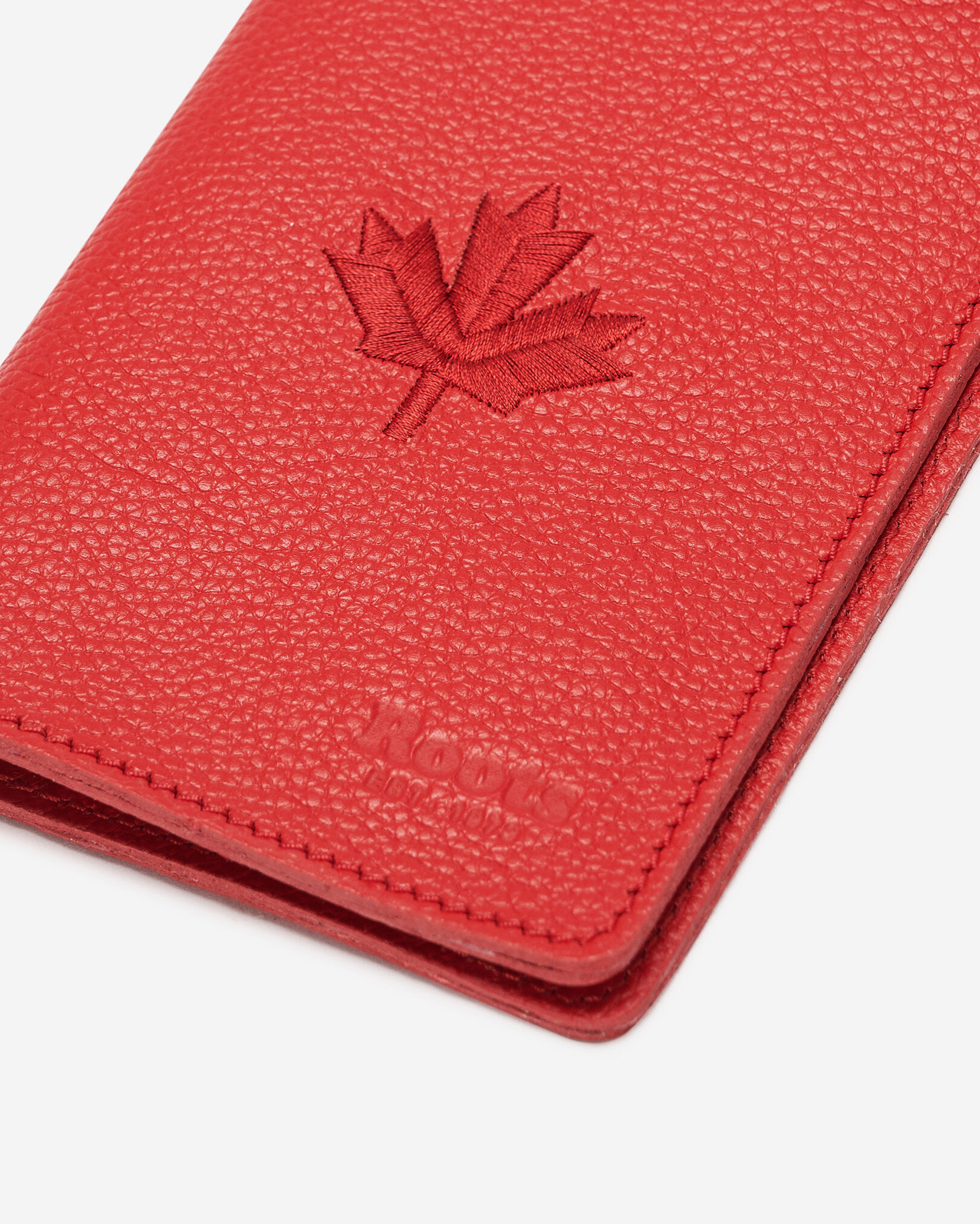 Étui pour passeport Feuille d’érable en cuir Cervino