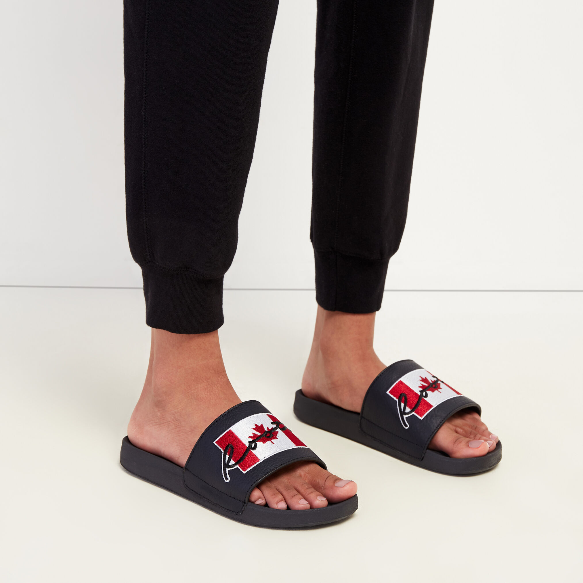 Slides shoes canada on sale