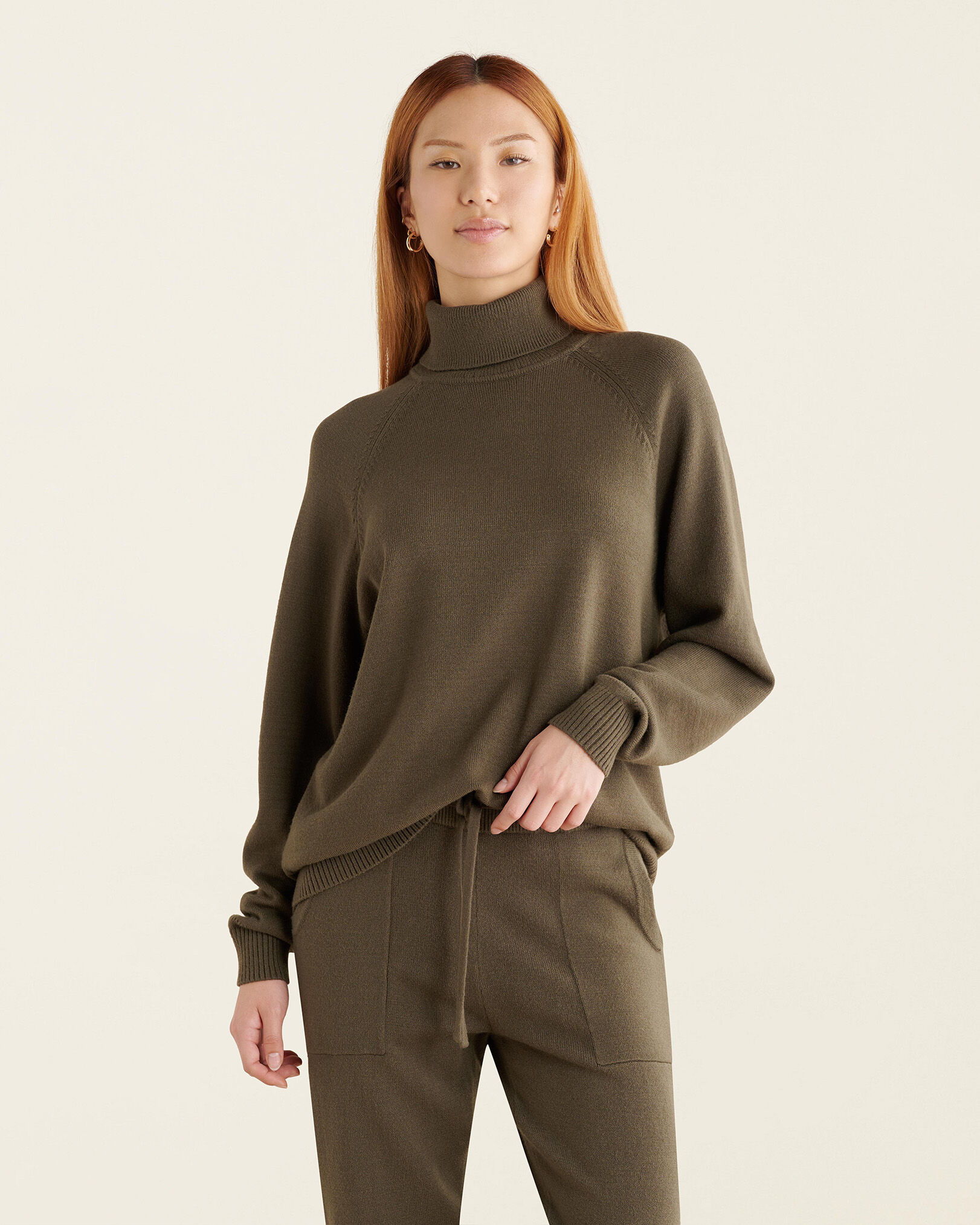 Bowen Turtle Neck Sweater Sweaters and Cardigans Roots
