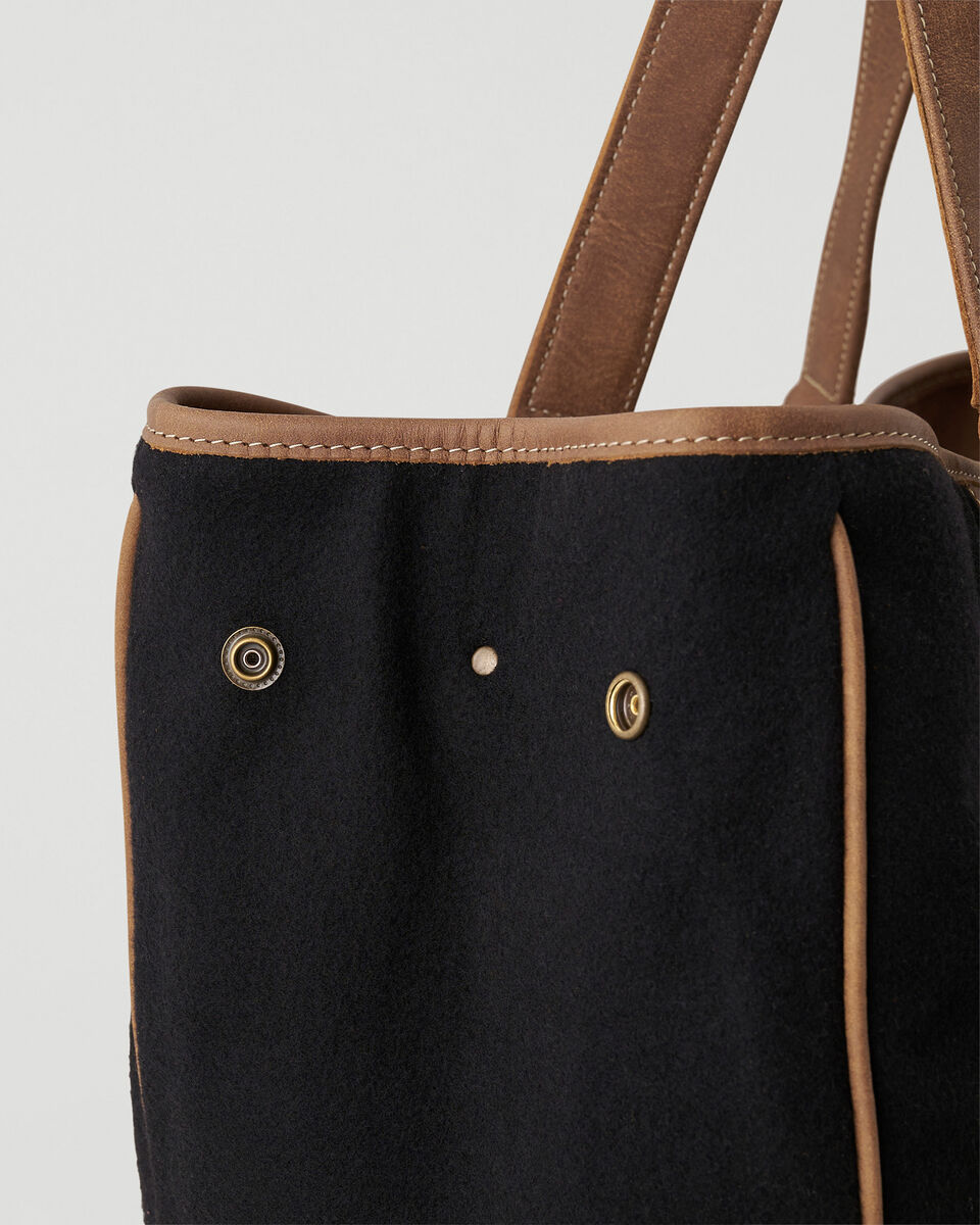 Banff Tote Melton