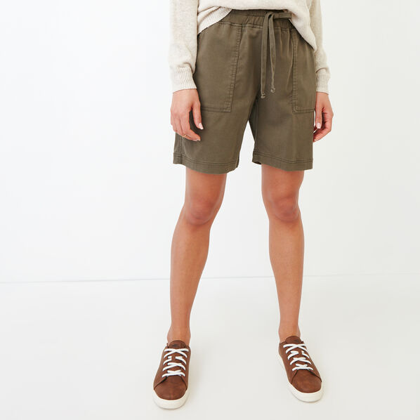 Short Essentiel