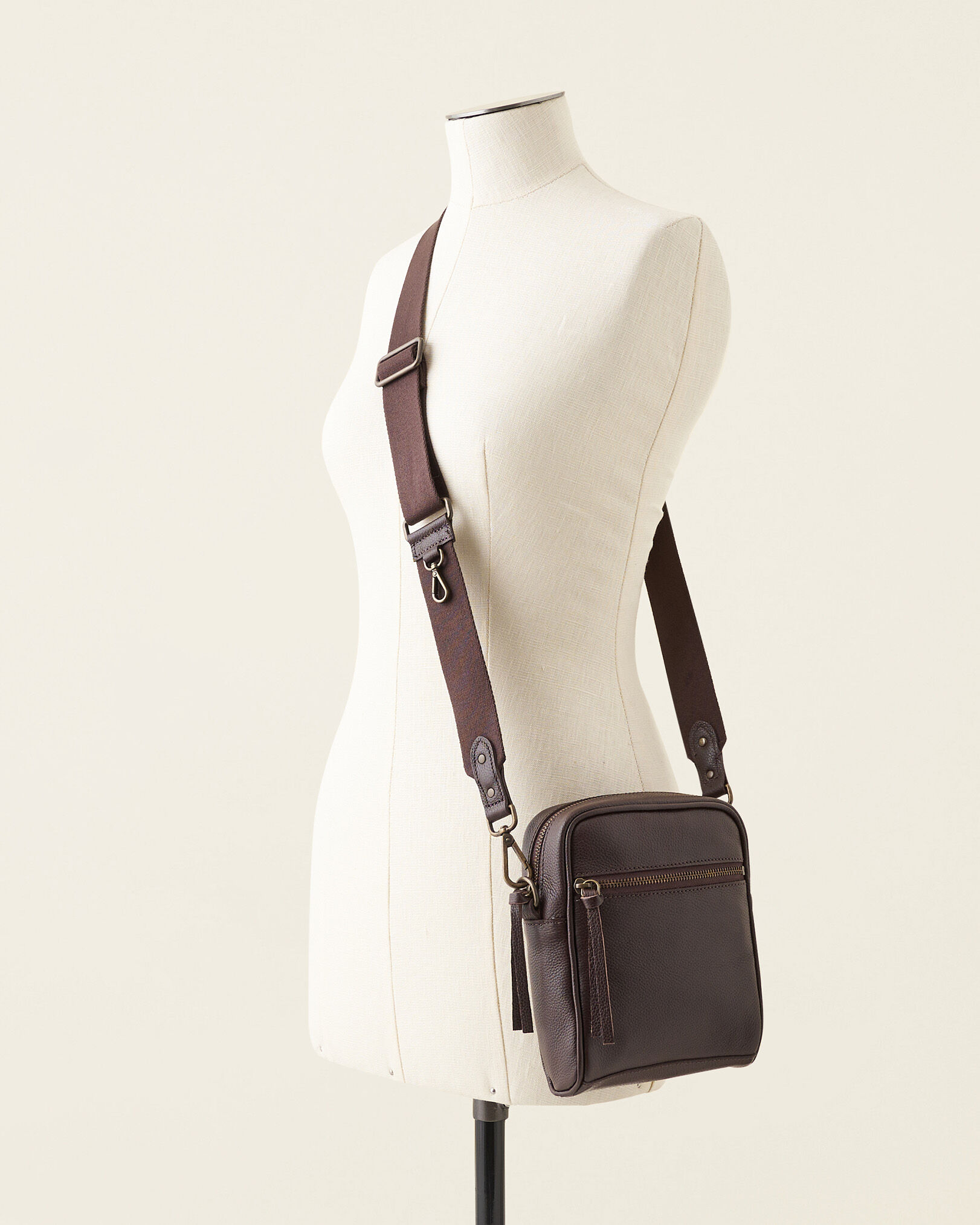Essential Crossbody Cervino Handbags Roots