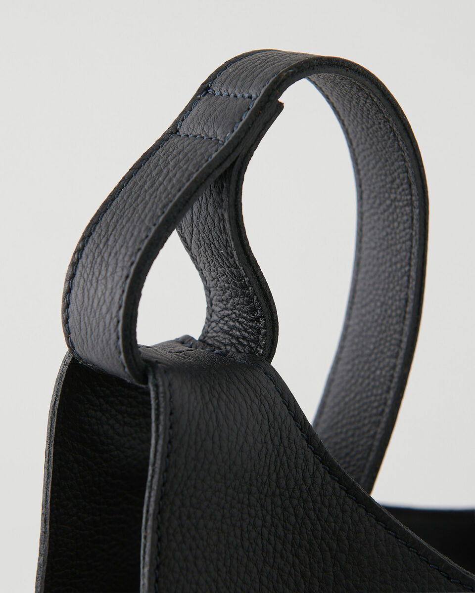Asymmetrical Bag Cloud