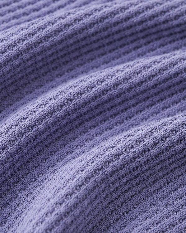 Haut &agrave; manche longue en tissu gaufr&eacute;