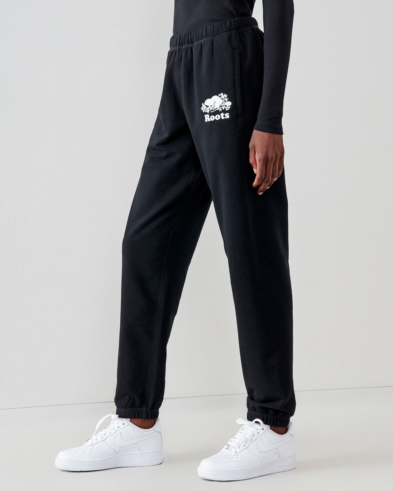 Black roots sweatpants discount
