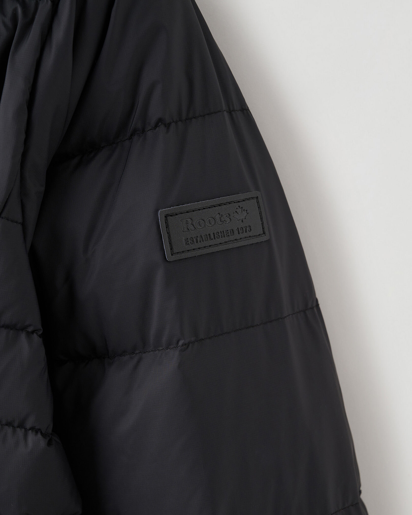 Roots packable jacket 2025