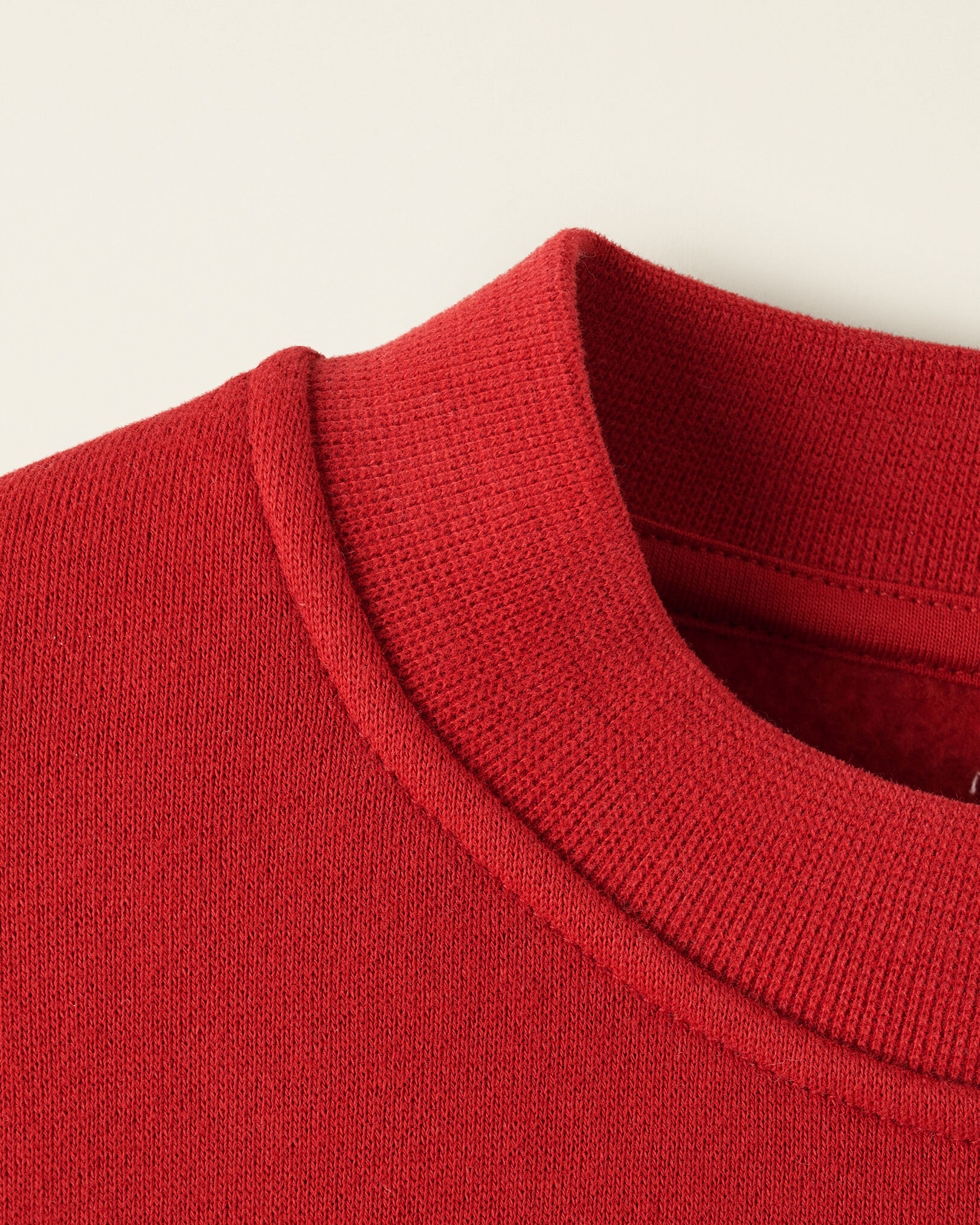 Sweatshirt sweater shop
