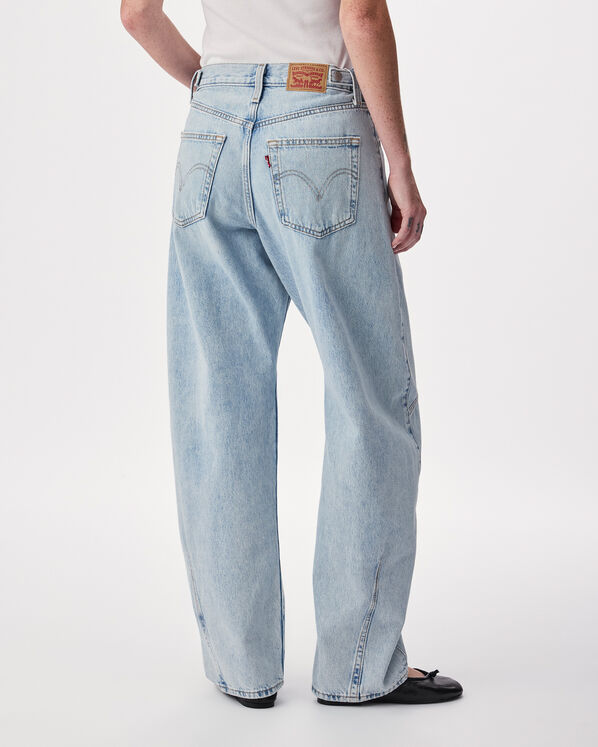 Levi's&reg; Womens Cinch Barrel Jeans