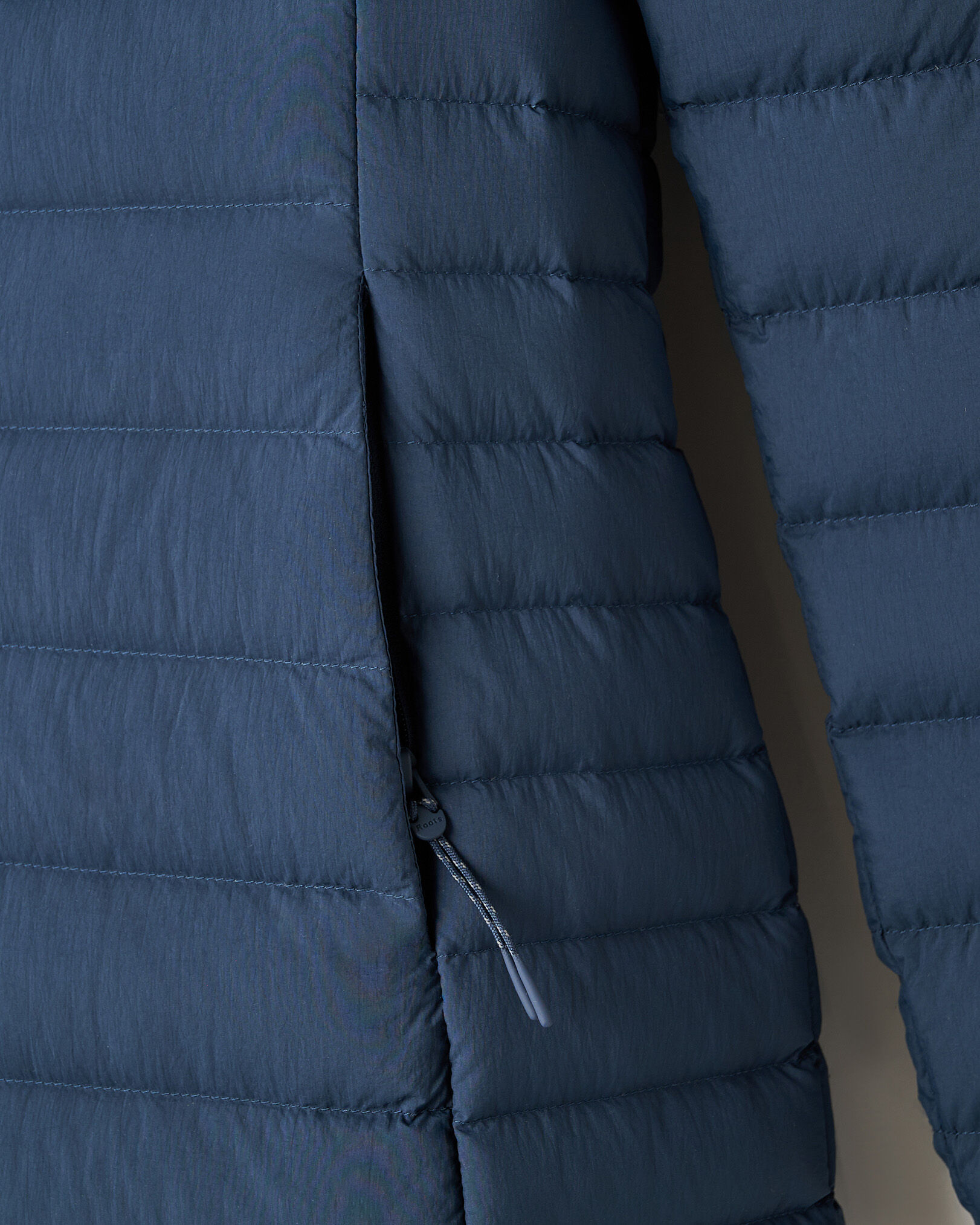 Blouson long compressible en duvet Roots