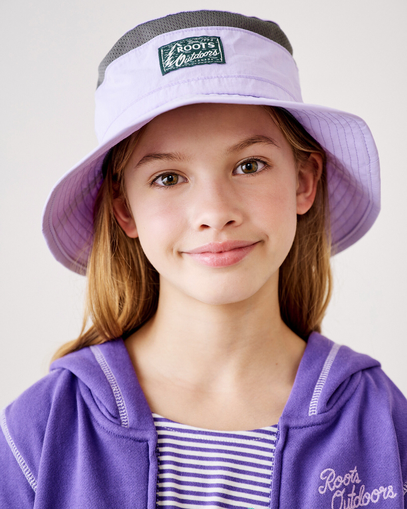 Roots online bucket hat
