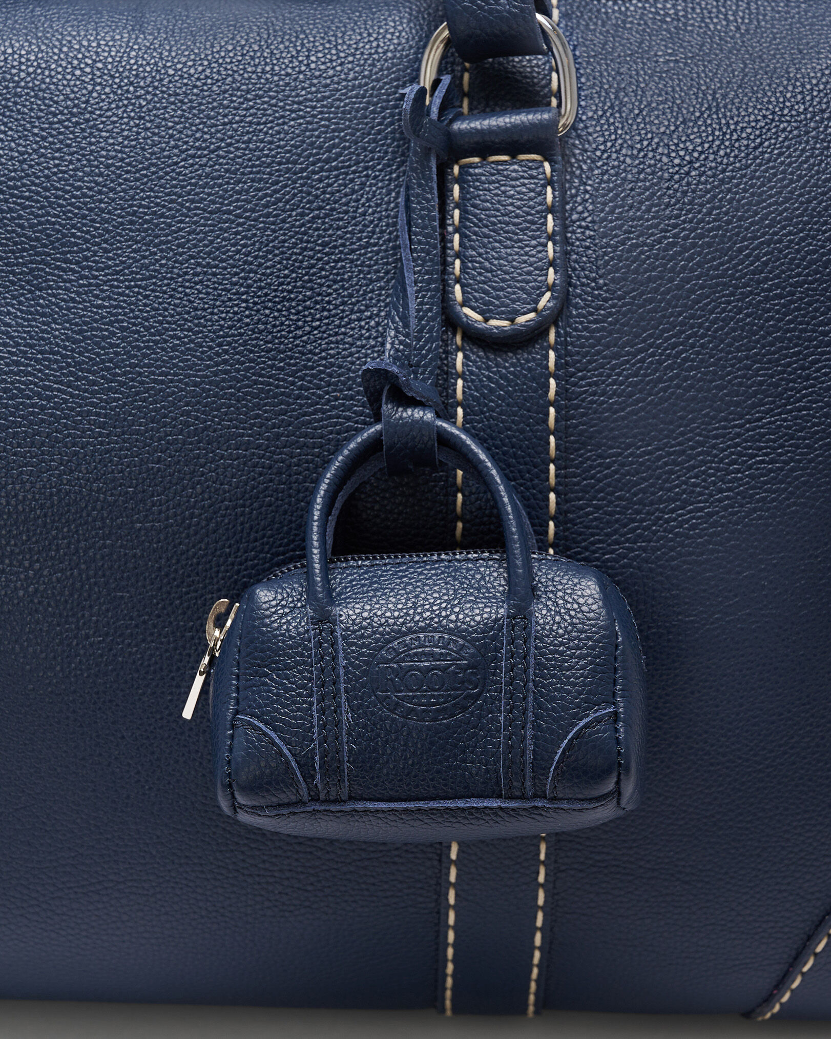 Breloque Sac Banff en cuir suprarecyclé Cervino