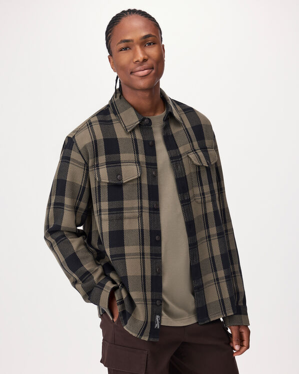 Chemise d&eacute;contract&eacute;e en serg&eacute; Cypress