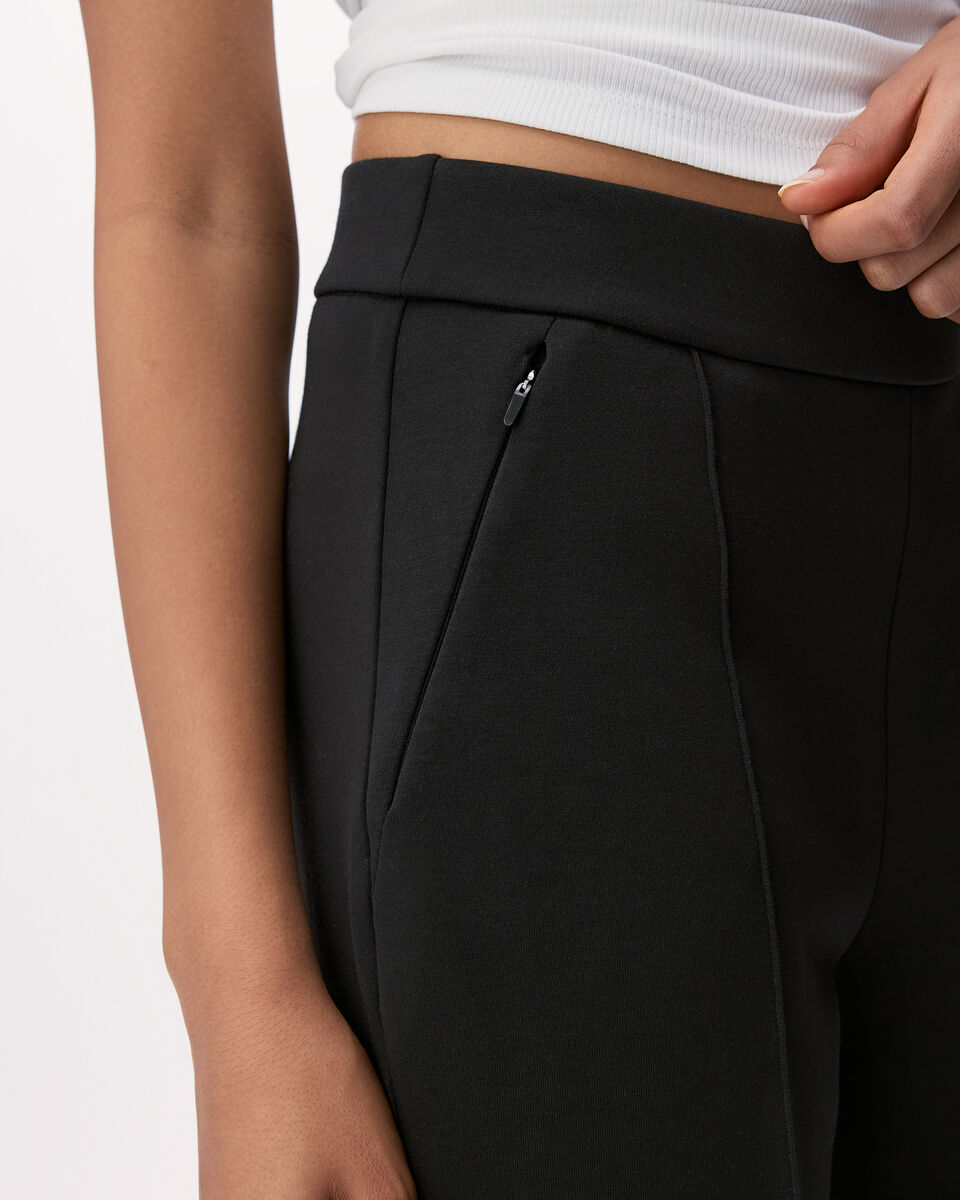 Roam Track Pant