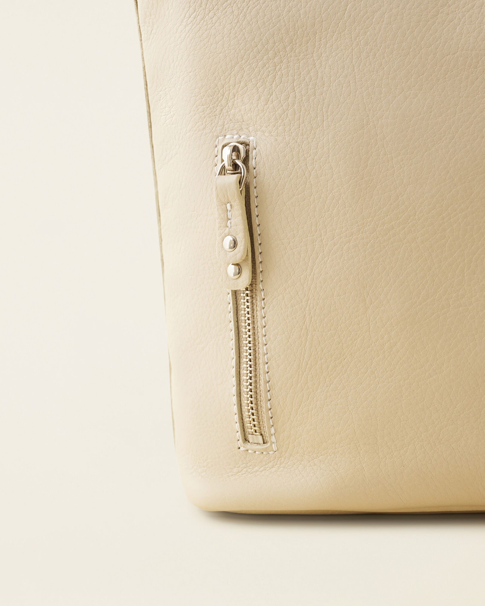 Ella Bag Cloud Handbags Roots