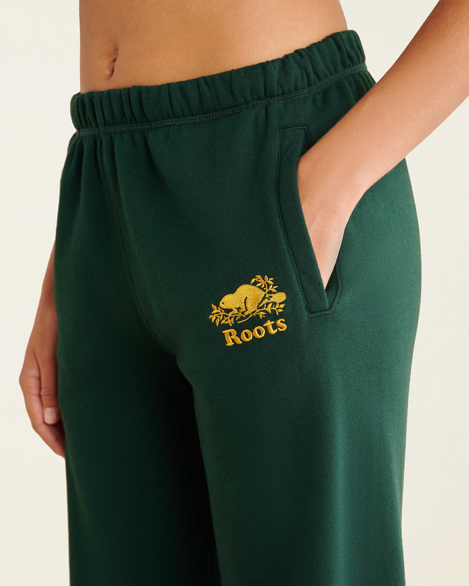 Green roots best sale tracksuit